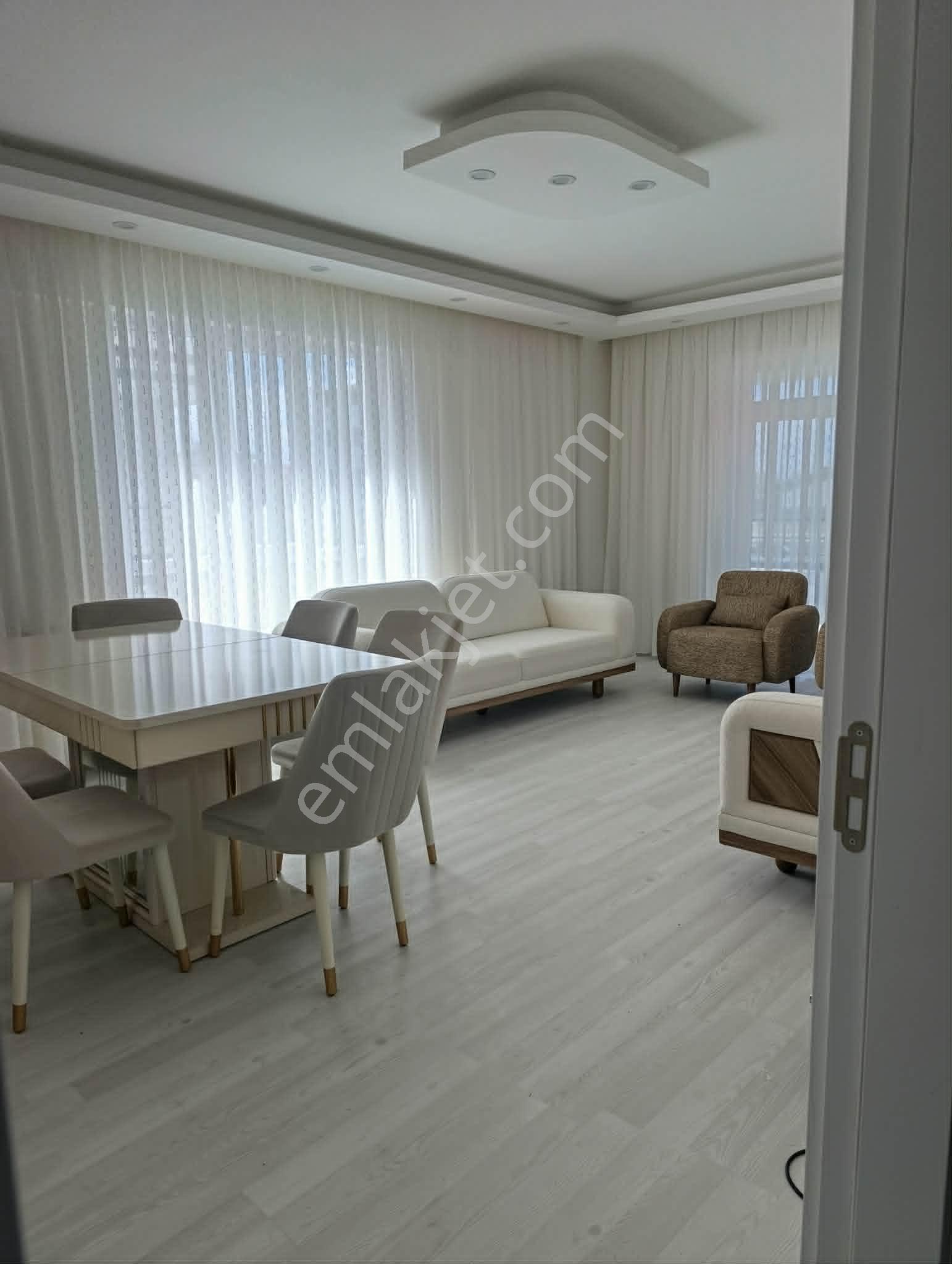Şarkışla Hsk Rönesans Emlaktan Satılık Kuzey Sitesinde 3+1 Garajlı Sıfır Daire - Görsel 7