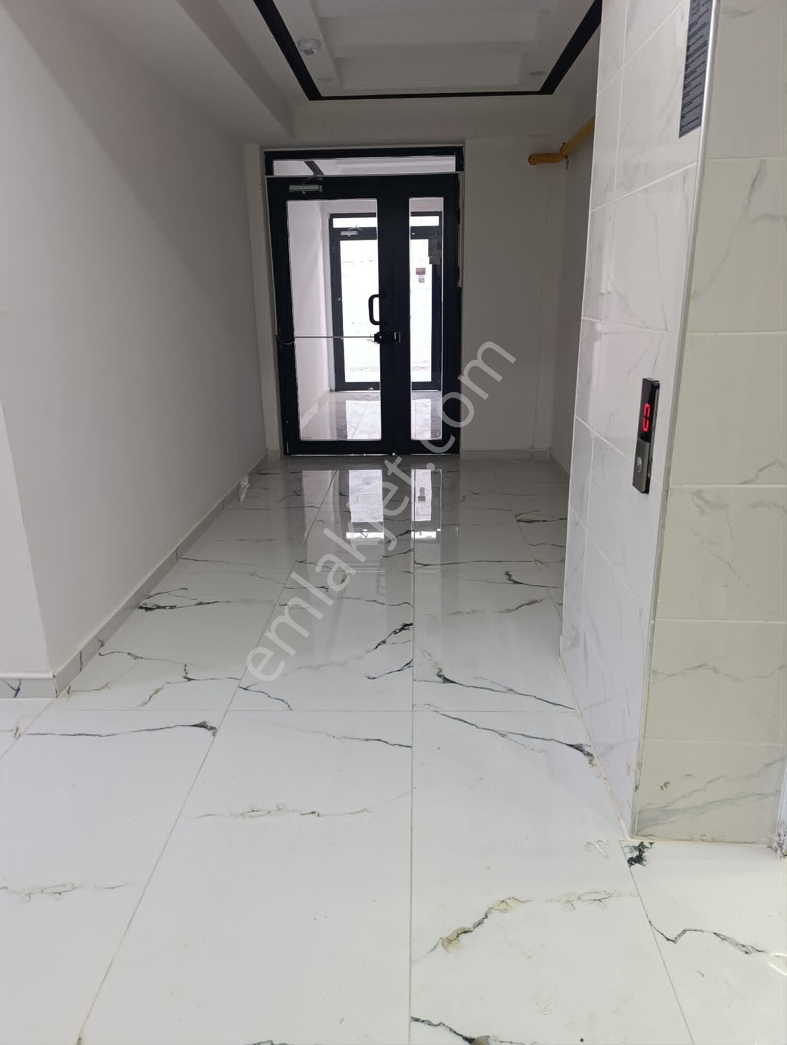 Şarkışla Hsk Rönesans Emlaktan Satılık Kuzey Sitesinde 3+1 Garajlı Sıfır Daire - Görsel 2