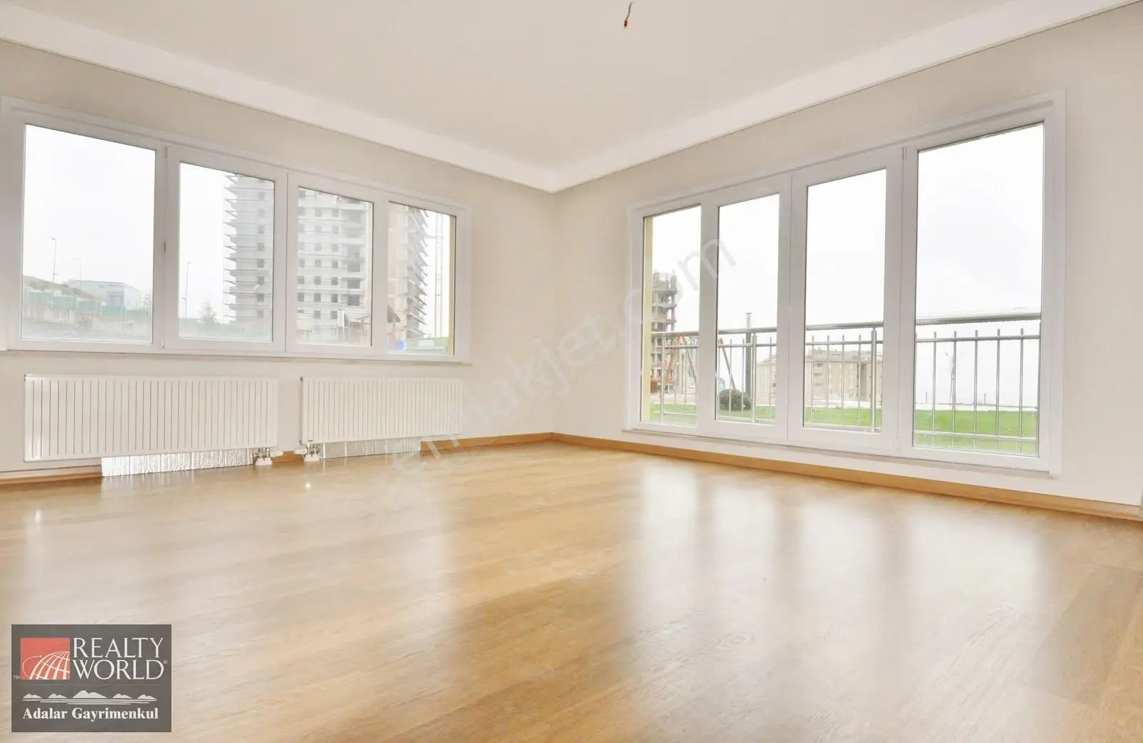 Cihan Albayrak ' Tan Nish Adalar 1.etapta Kiralık 2+1a