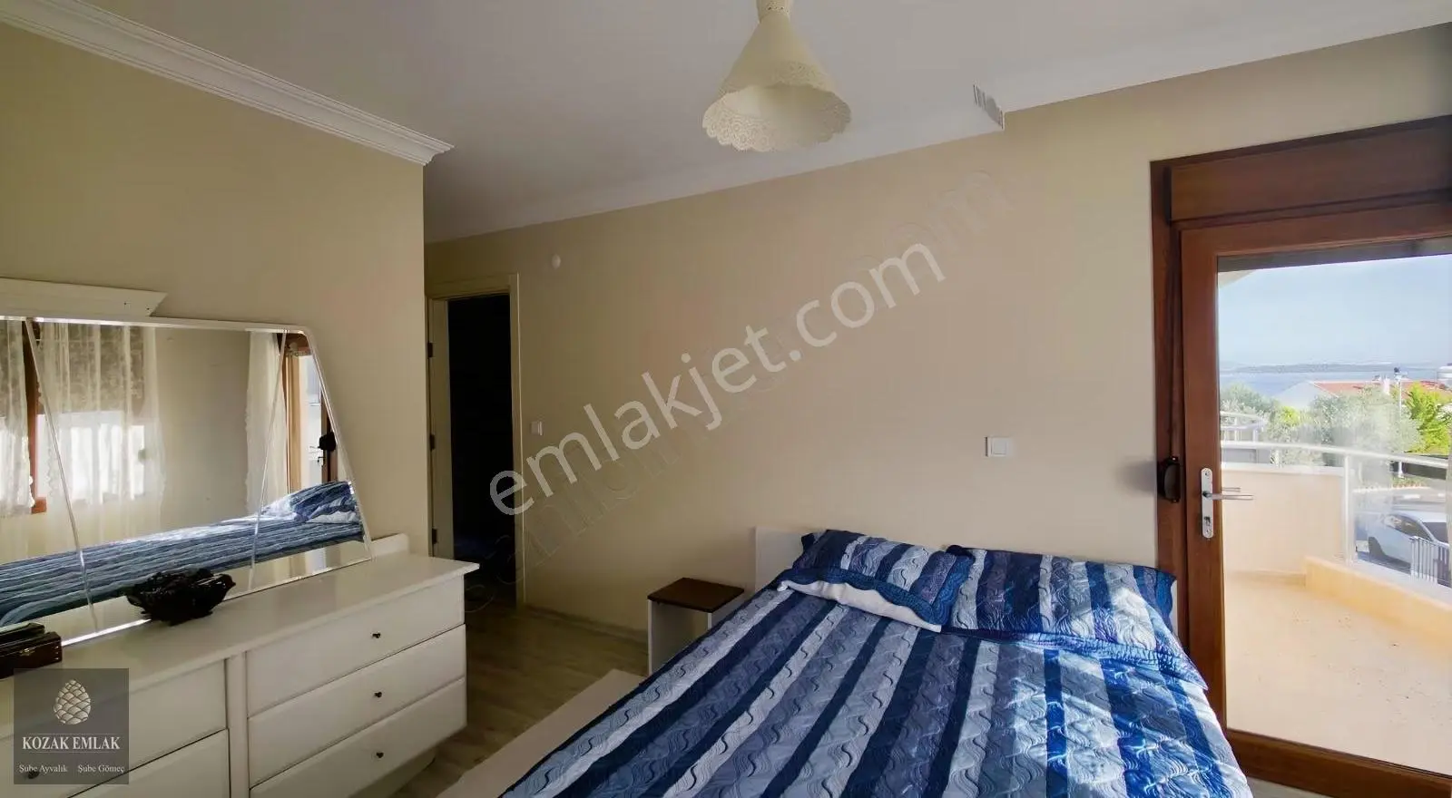 Ayvalık Sahilkent'te Deniz Manzaralı,3+1 Eşyalı Kiralık Villa - Görsel 3