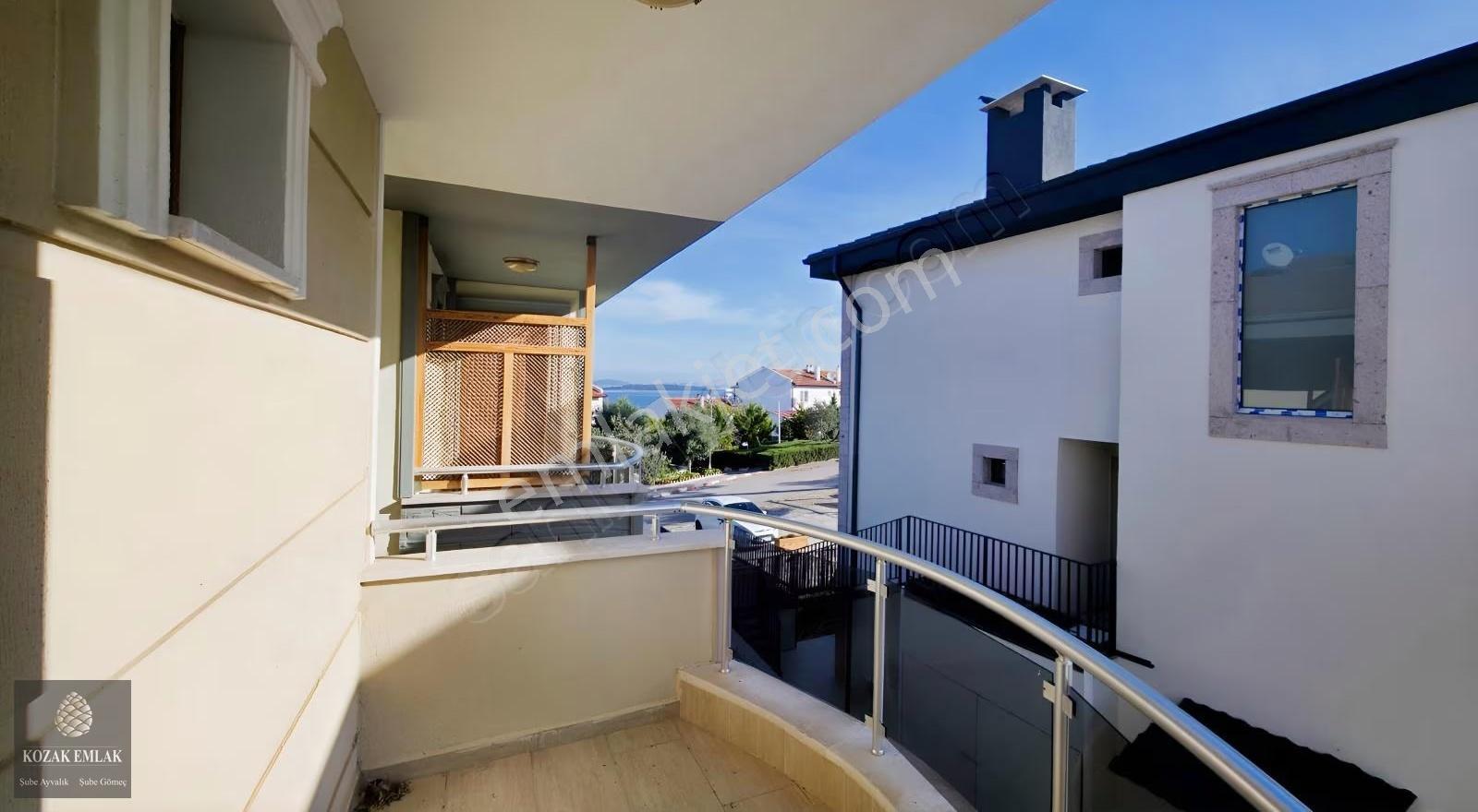Ayvalık Sahilkent'te Deniz Manzaralı,3+1 Eşyalı Kiralık Villa - Görsel 12