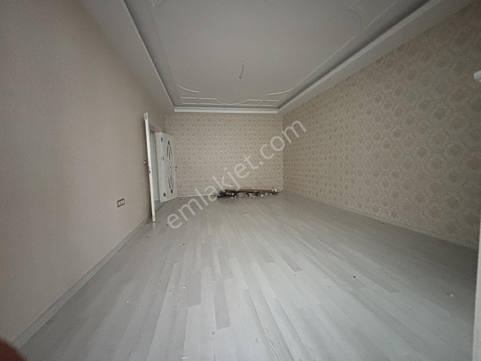 !..akkent Bölgesinde Uygun Fiyatlı 3+1 Giriş Kat Daire..! - Görsel 25