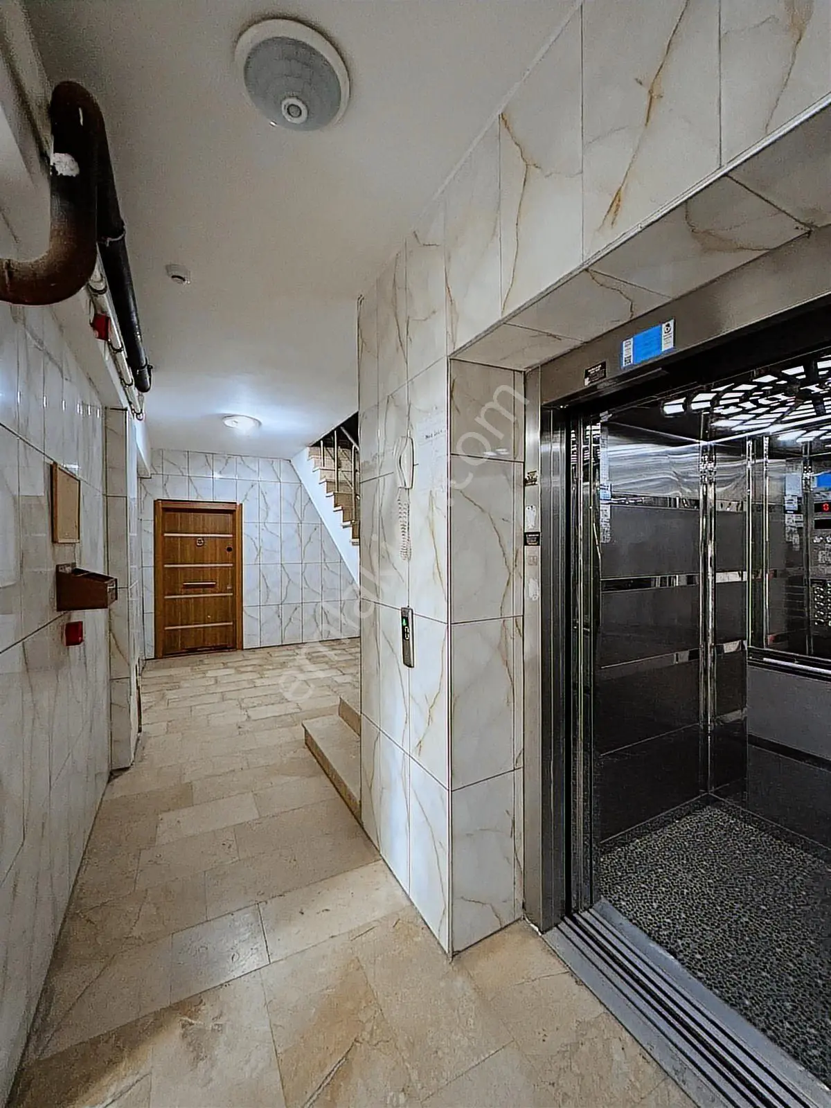 Atatürk Mahallesi Havuzlu Site İçerisinde Satılık 1+1 Daire - Görsel 5