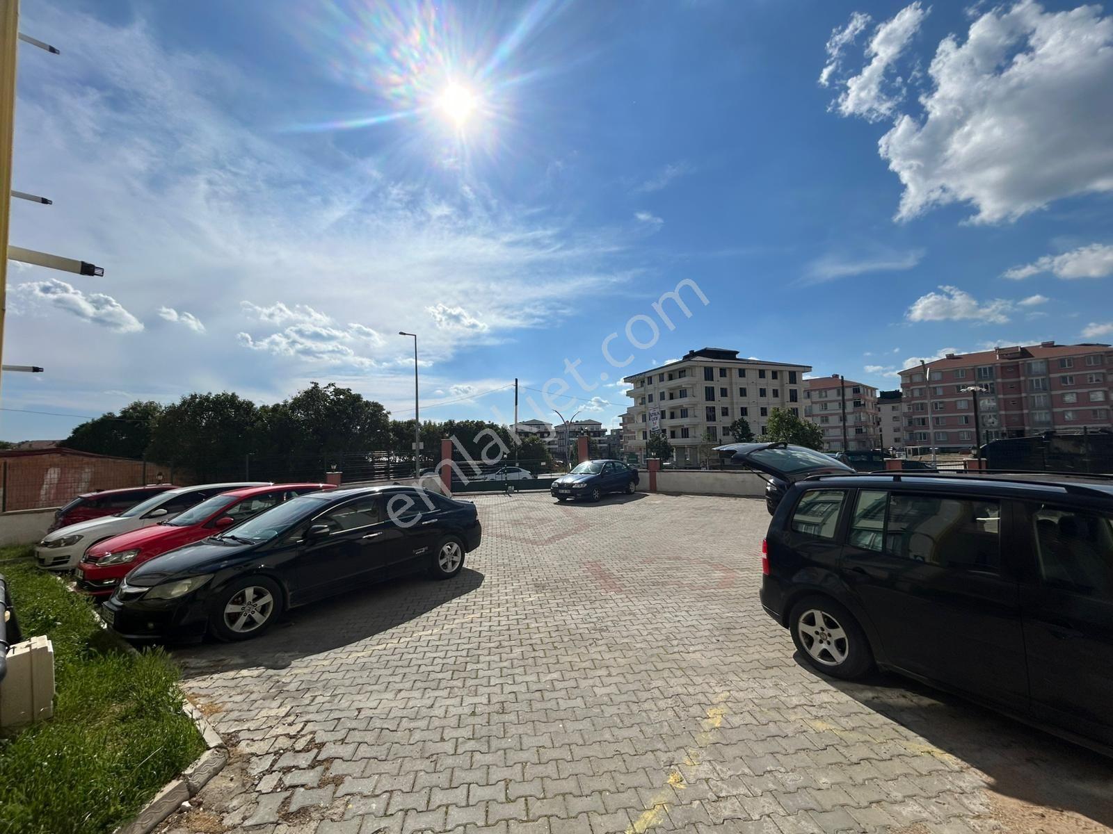 Atatürk Mah Havuzlu Site İçerisinde Satılık 1+1 Arakat Daire - Görsel 16