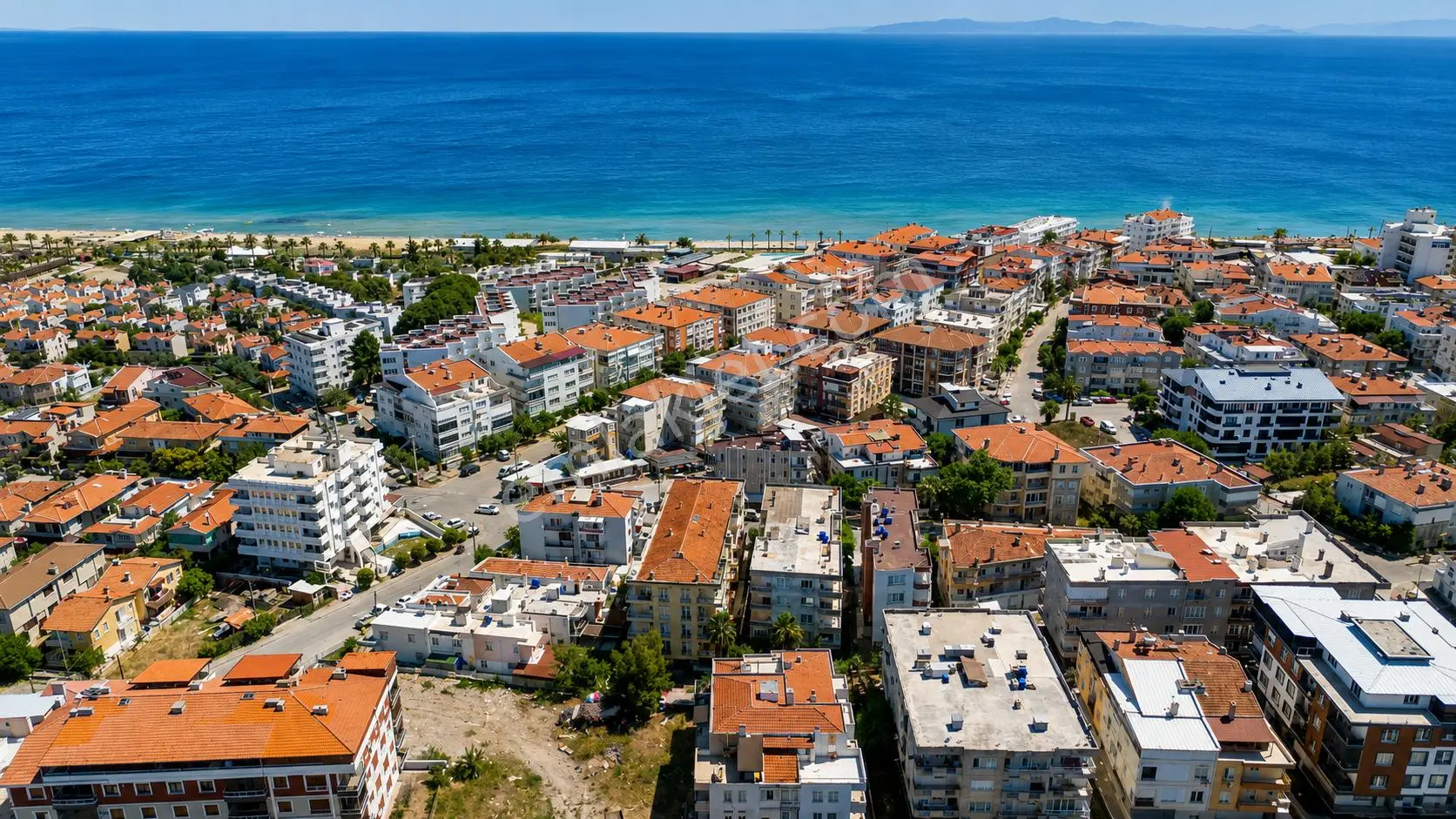 No:10 Gayrimenkul’den Ayvalık Sarımsaklı’da Denize Yürüme Mesafesinde 2+1 Bahçe Kullanımlı Daire - Görsel 3