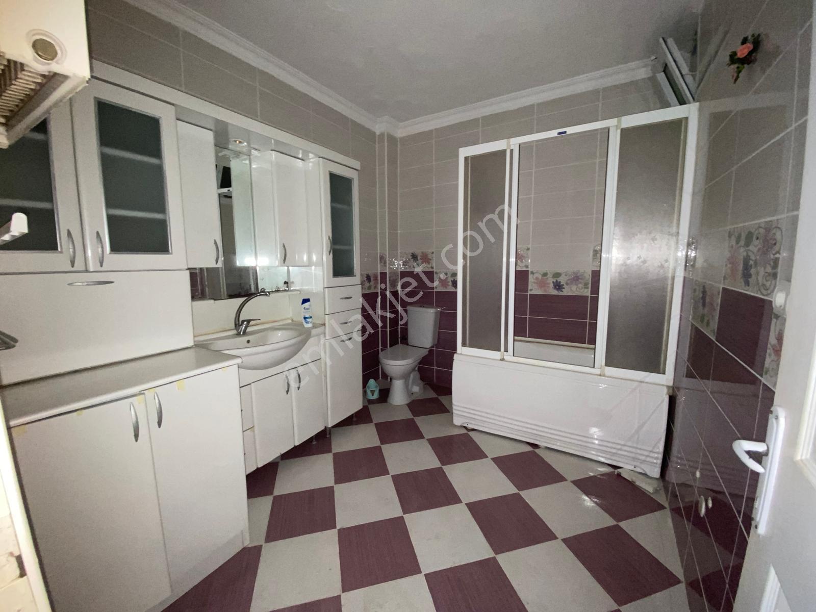 Remax Anı 'dan Üsküdar Yavuztürk 'te Kiralık 3+1 Daire - Görsel 22
