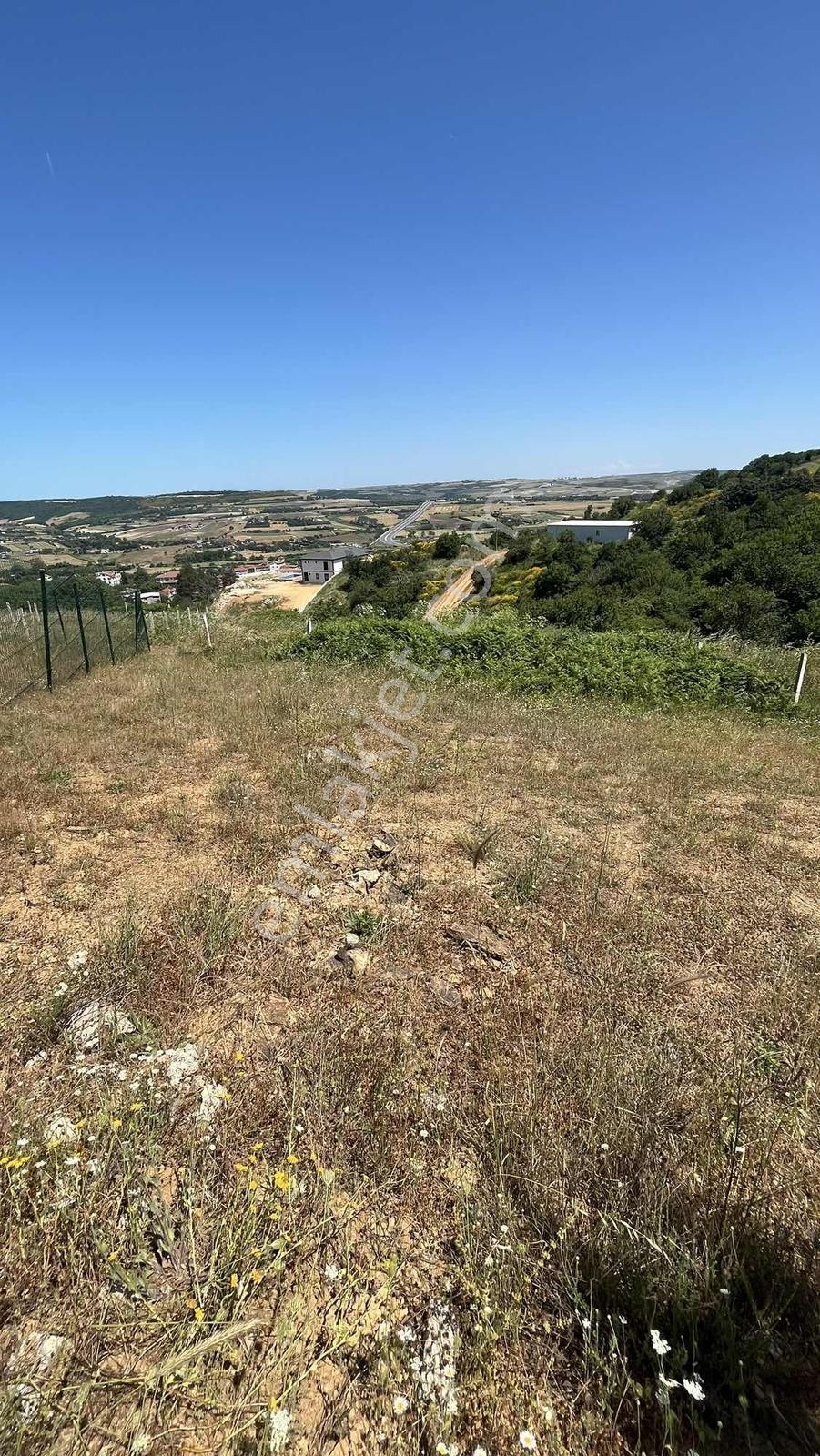 Kestanelik'te 250 M2. Çaplı Muvafakatnameli Tepe Konumda Tarla