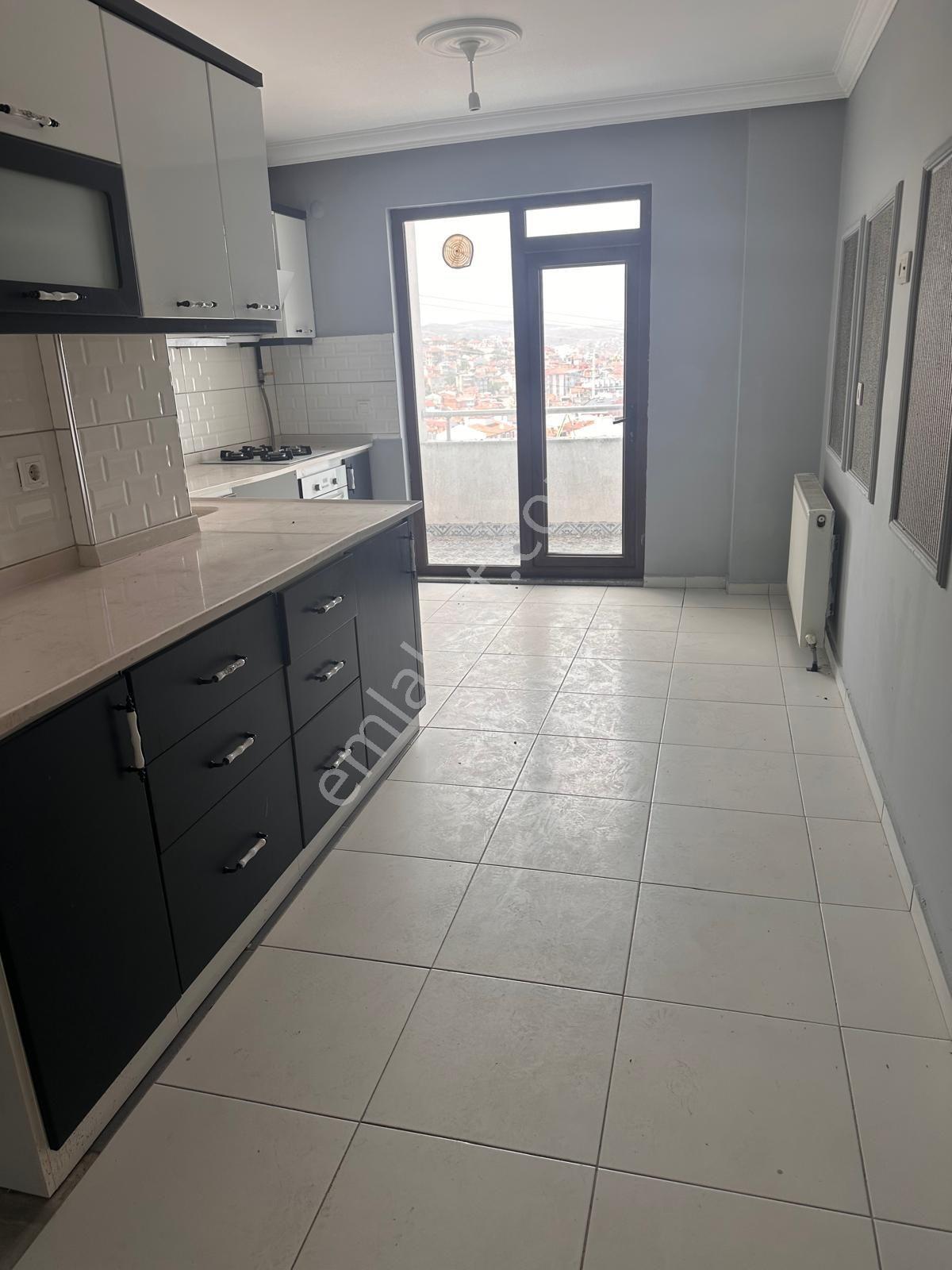 Canyapı'dan Sütlüce Mahallesinde 240m2 Satılık Dubleks