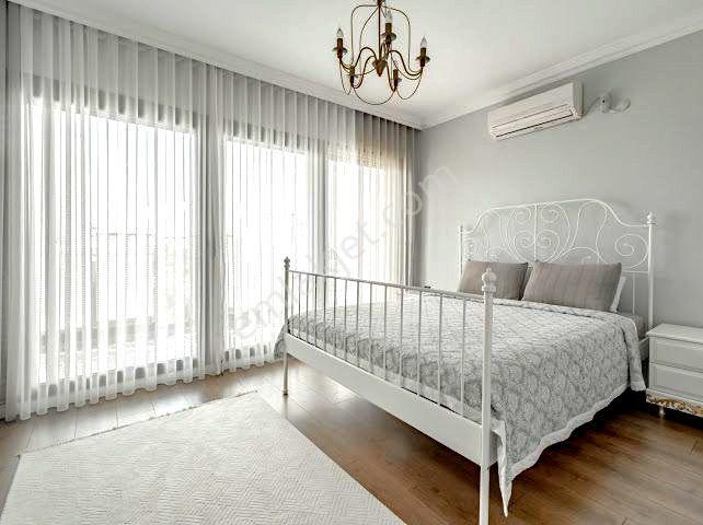 Kuşadasında Özel Havuzlu Ful Eşyalı Tek Müstakil Villa - Görsel 9