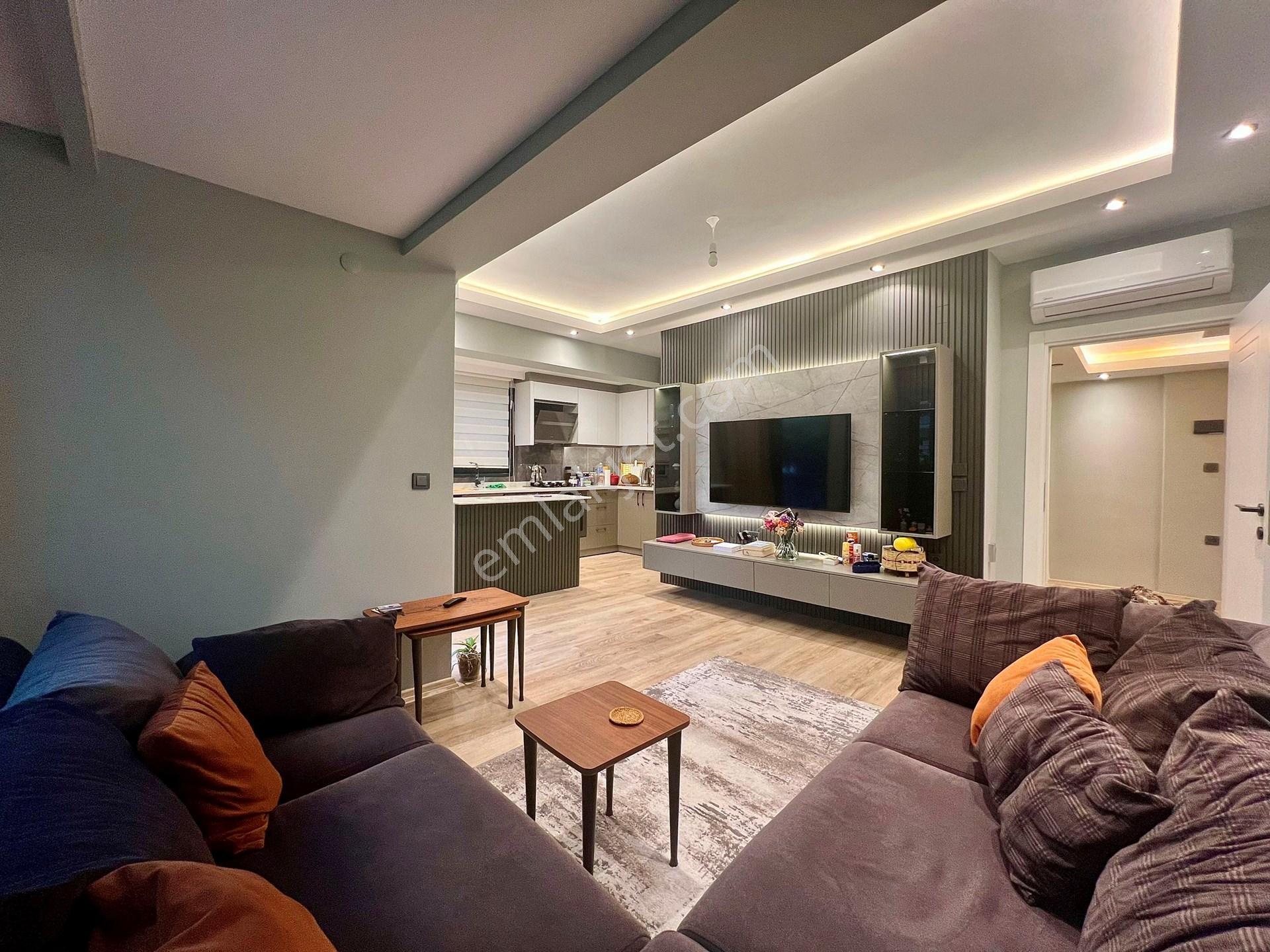 Alanya Kleopatra’da Denize 50 M Lüks 2+1 Satılık Daire