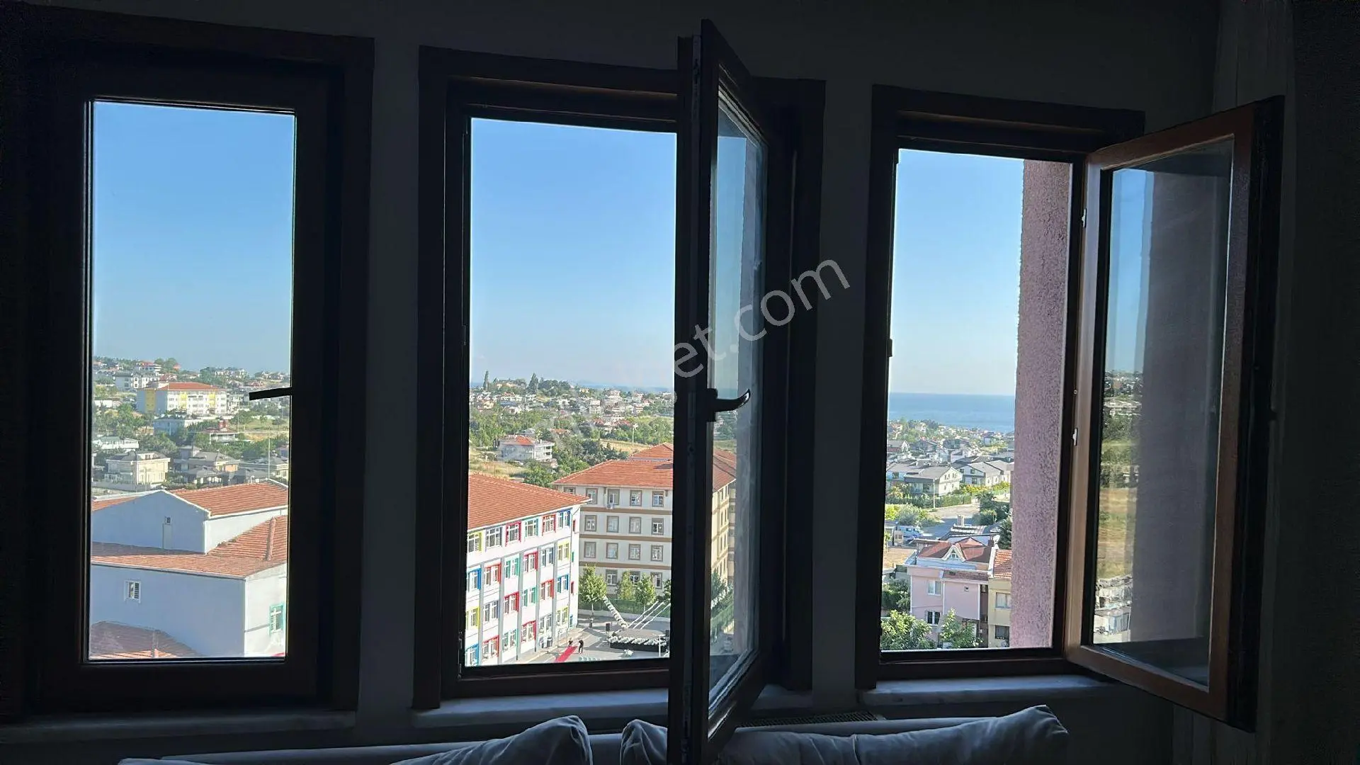 Gürpınar Mahallesinde Namık Kemal Panoramık Deniz Manzaralı Yatırımlık Satılık Daire - Görsel 3