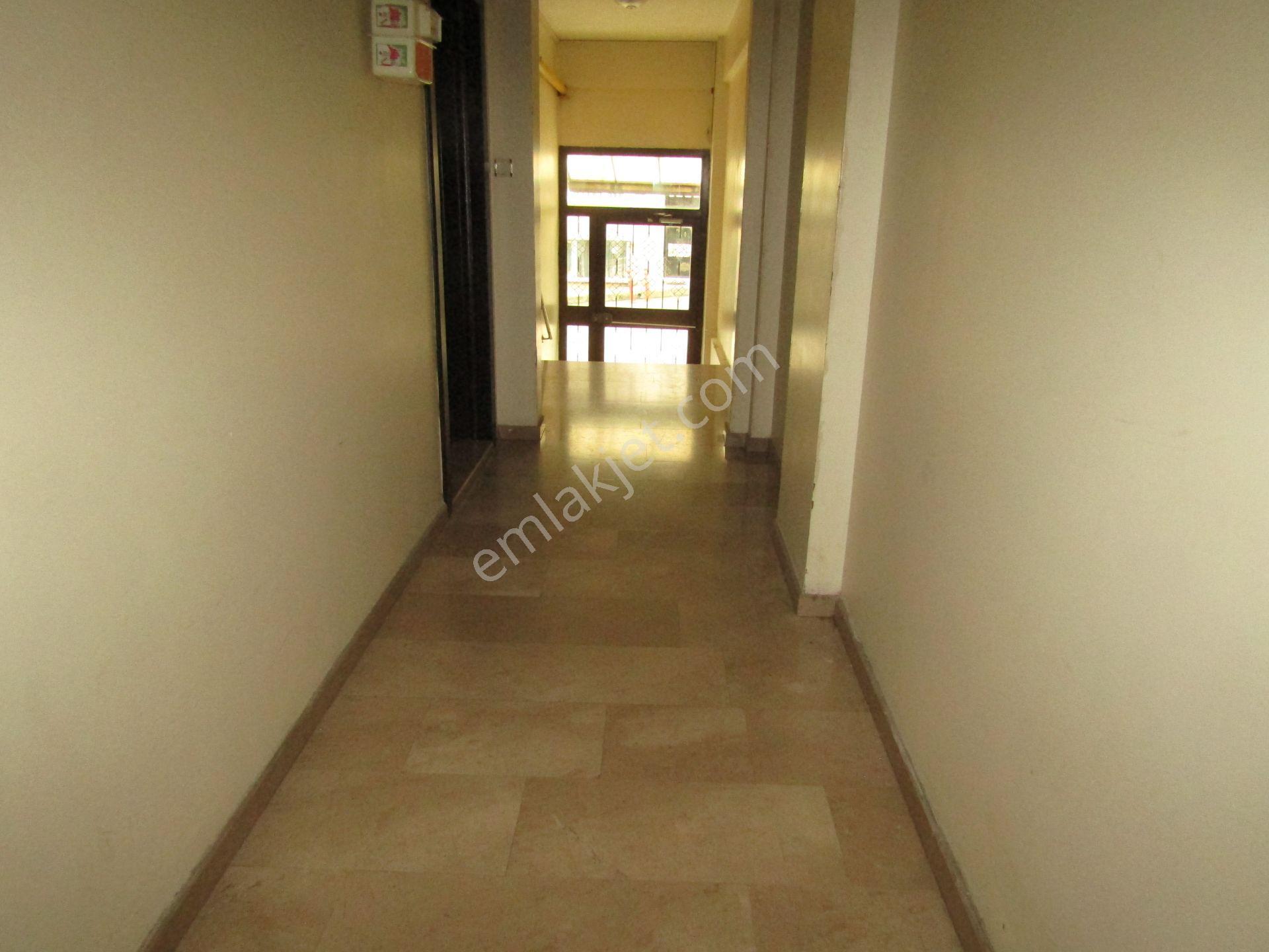 Yenimahalle Asansörlü Katmülkiyetli 17yıllık Karnur Apart Satılıkdaire 1.500bintl - Görsel 21
