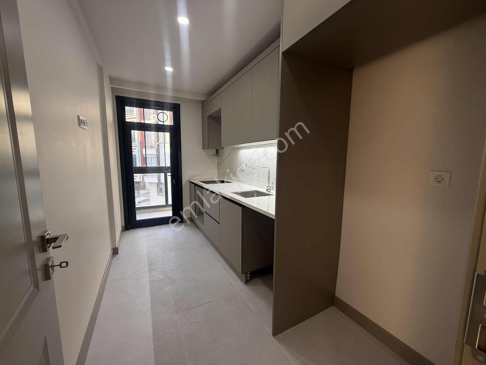 Şehir Parkı & Metro Hattı Yanı | Oturuma Hazır Sıfır 2+1 - Görsel 18