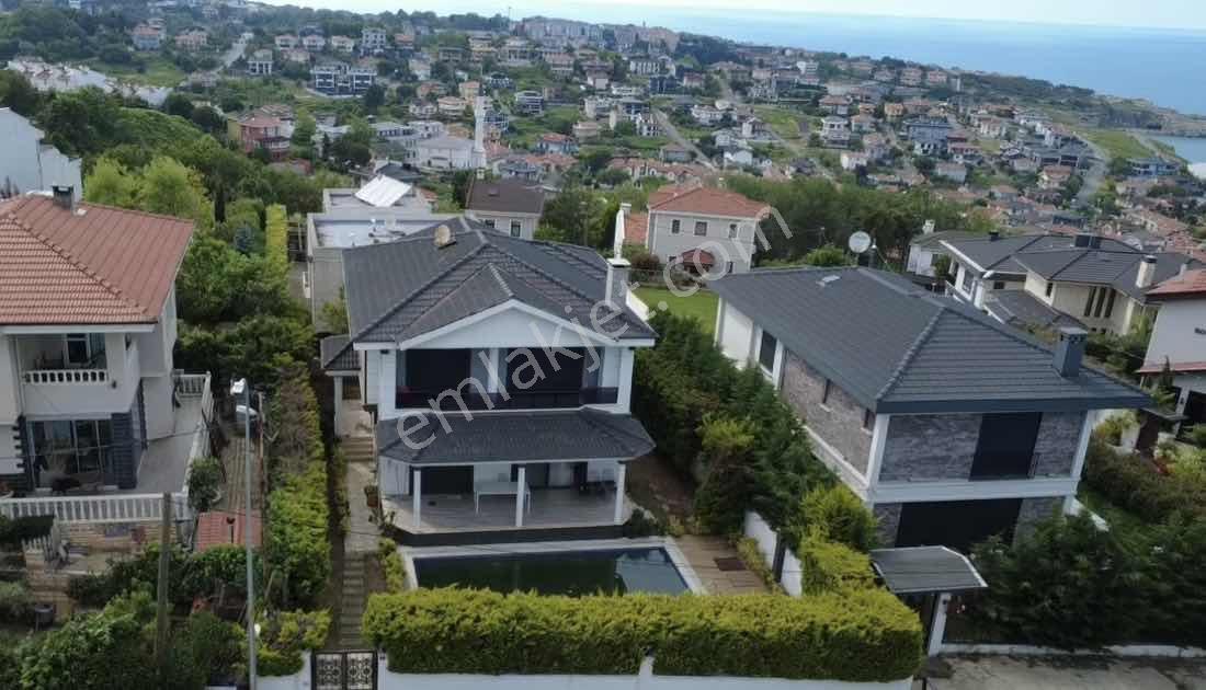 Acr Gyd'den Şile Balibey Mah.'de Deniz Manzaralı Satılık Villa