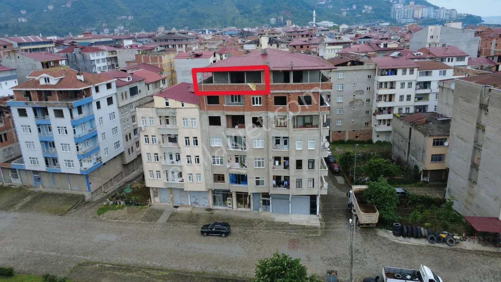 Trabzon Araklı Merkez'de Satılık Dubleks Daire - Görsel 2