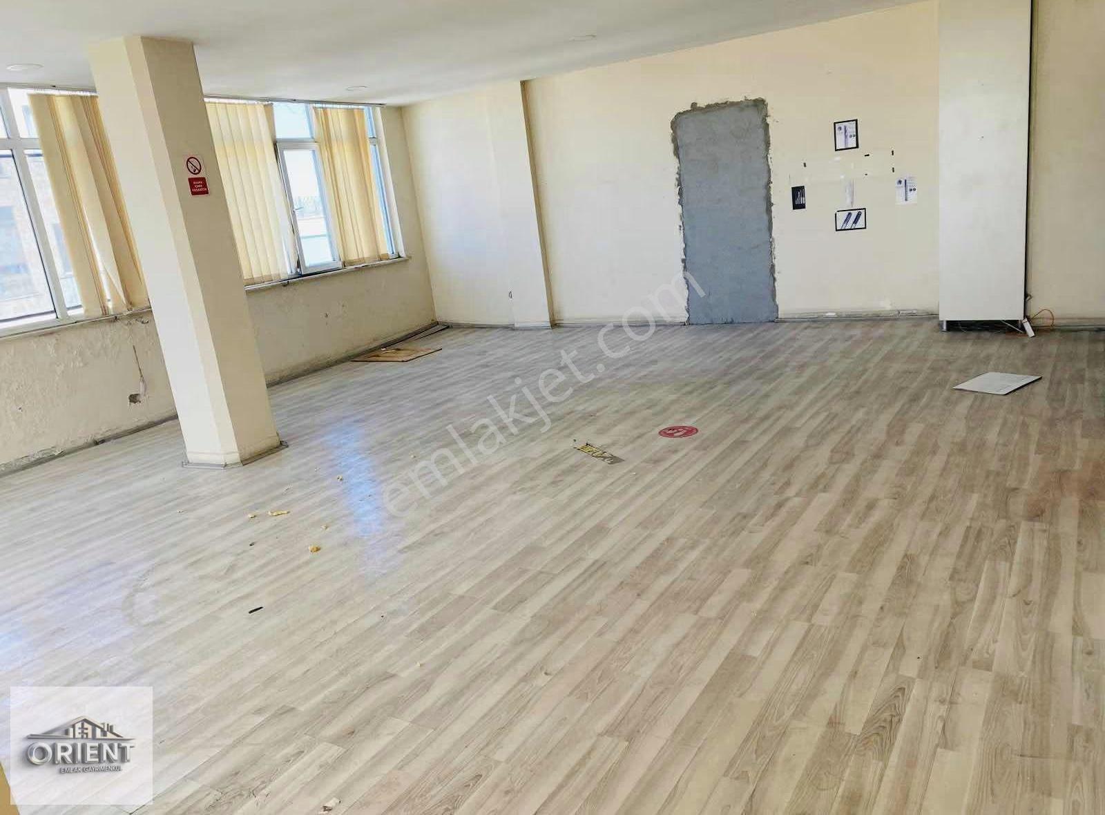 Değer Kazanan Bölgede Satılık 114 M² Köşe Dükkan - Görsel 14