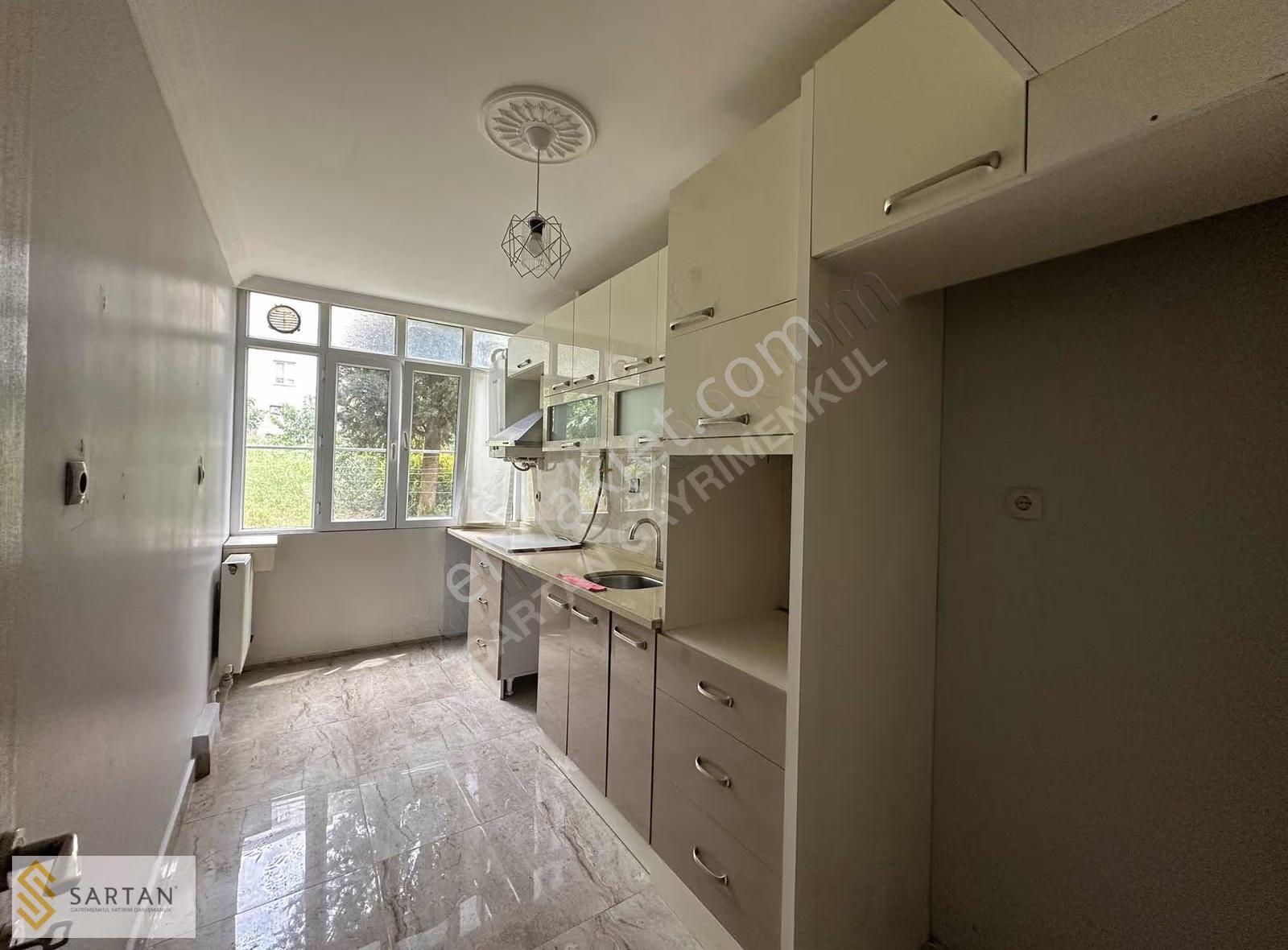 Göçmen Konutlarında Merkezi Konumda 2+1 Kiralık Eşyasız Daire - Görsel 27
