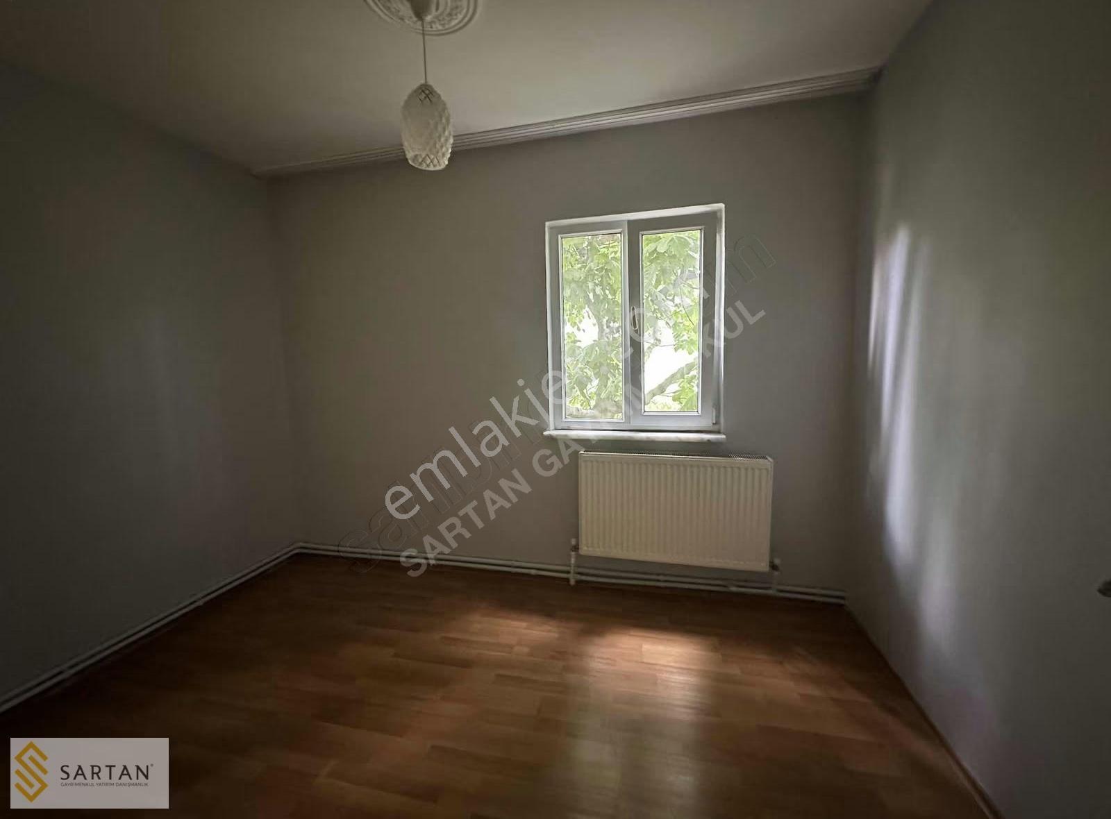Göçmen Konutlarında Merkezi Konumda 2+1 Kiralık Eşyasız Daire - Görsel 18