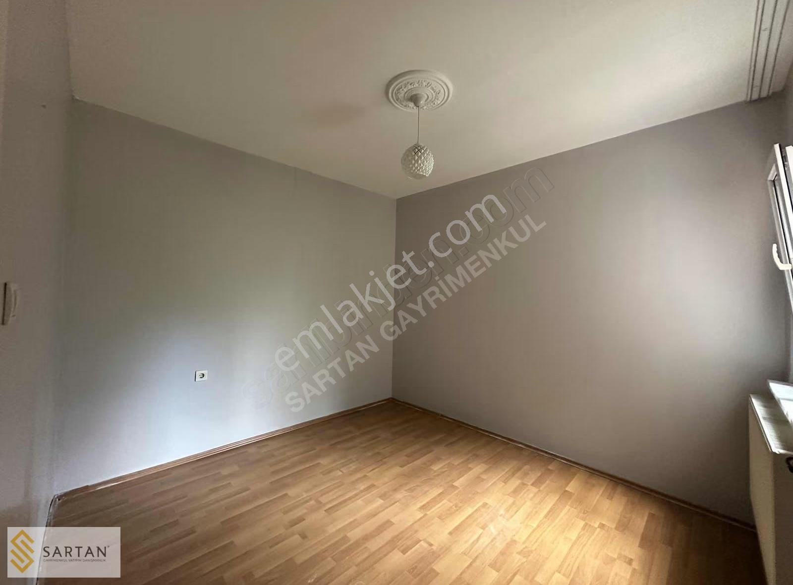 Göçmen Konutlarında Merkezi Konumda 2+1 Kiralık Eşyasız Daire - Görsel 22