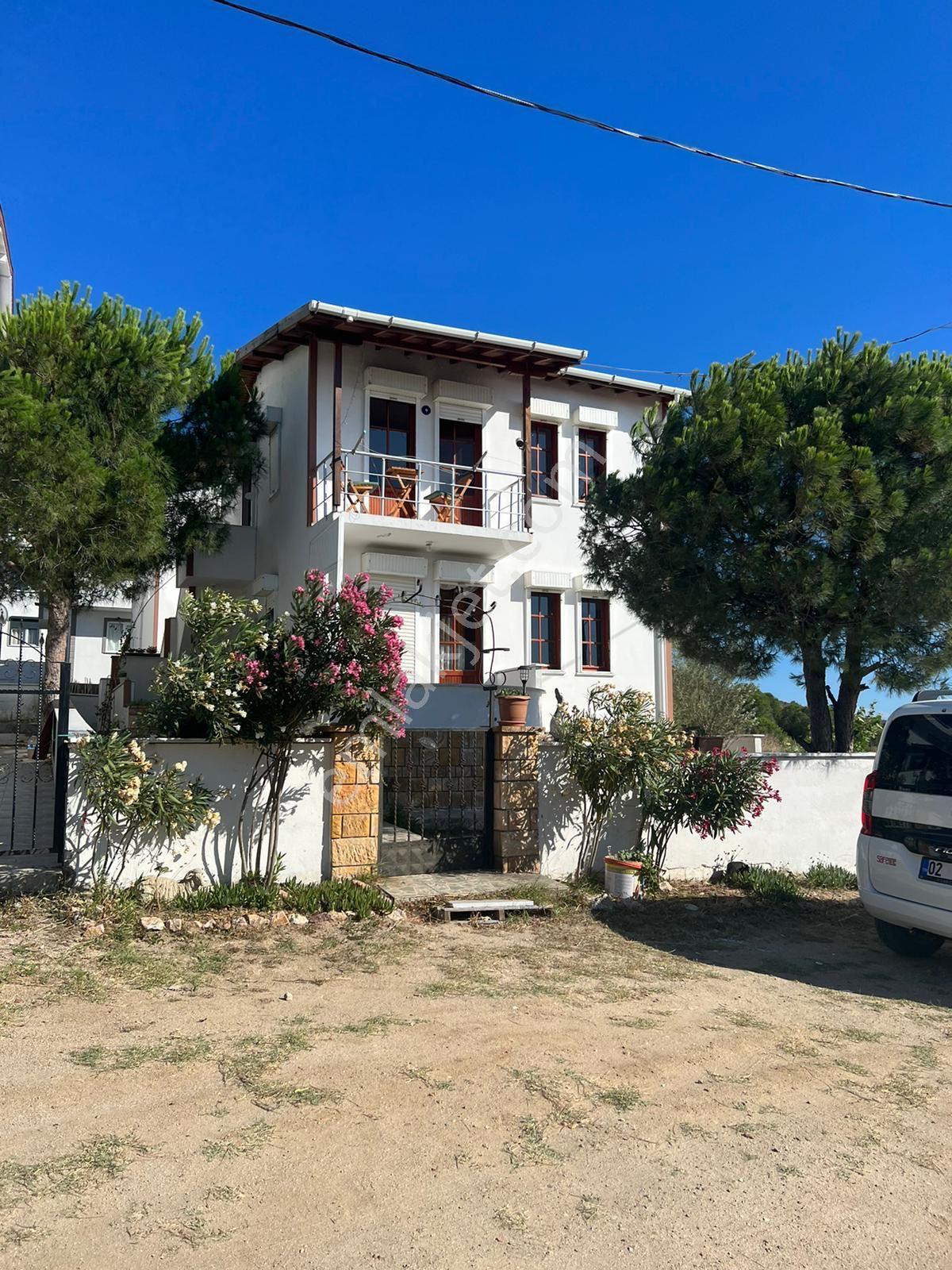 Üç Kardeşler'den Deniz Mh 2-katlı 200m2 Villa