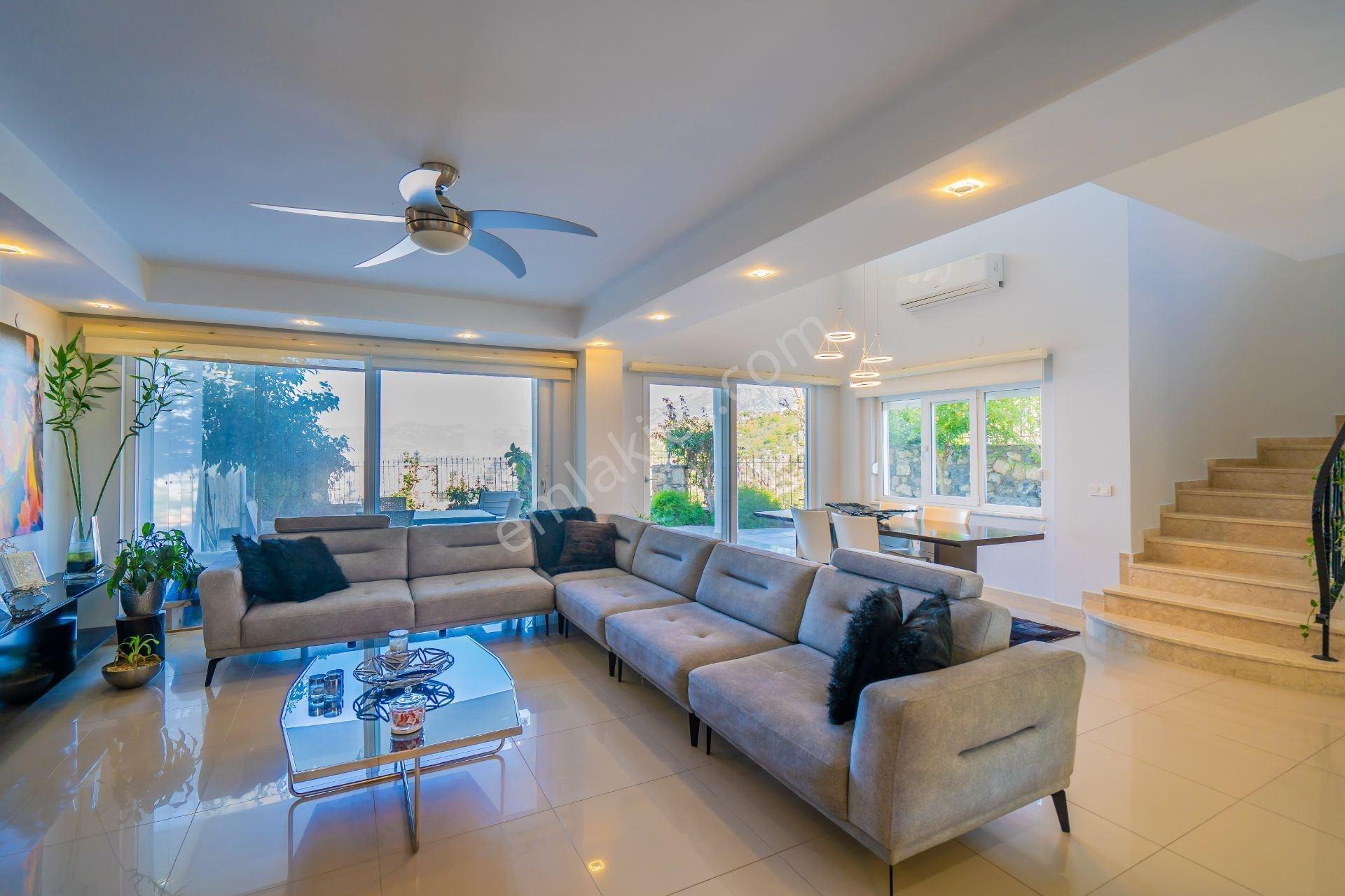 Alanya Kargıcak’ta Panoramik Manzaralı Satılık Lüks Villa - Görsel 4