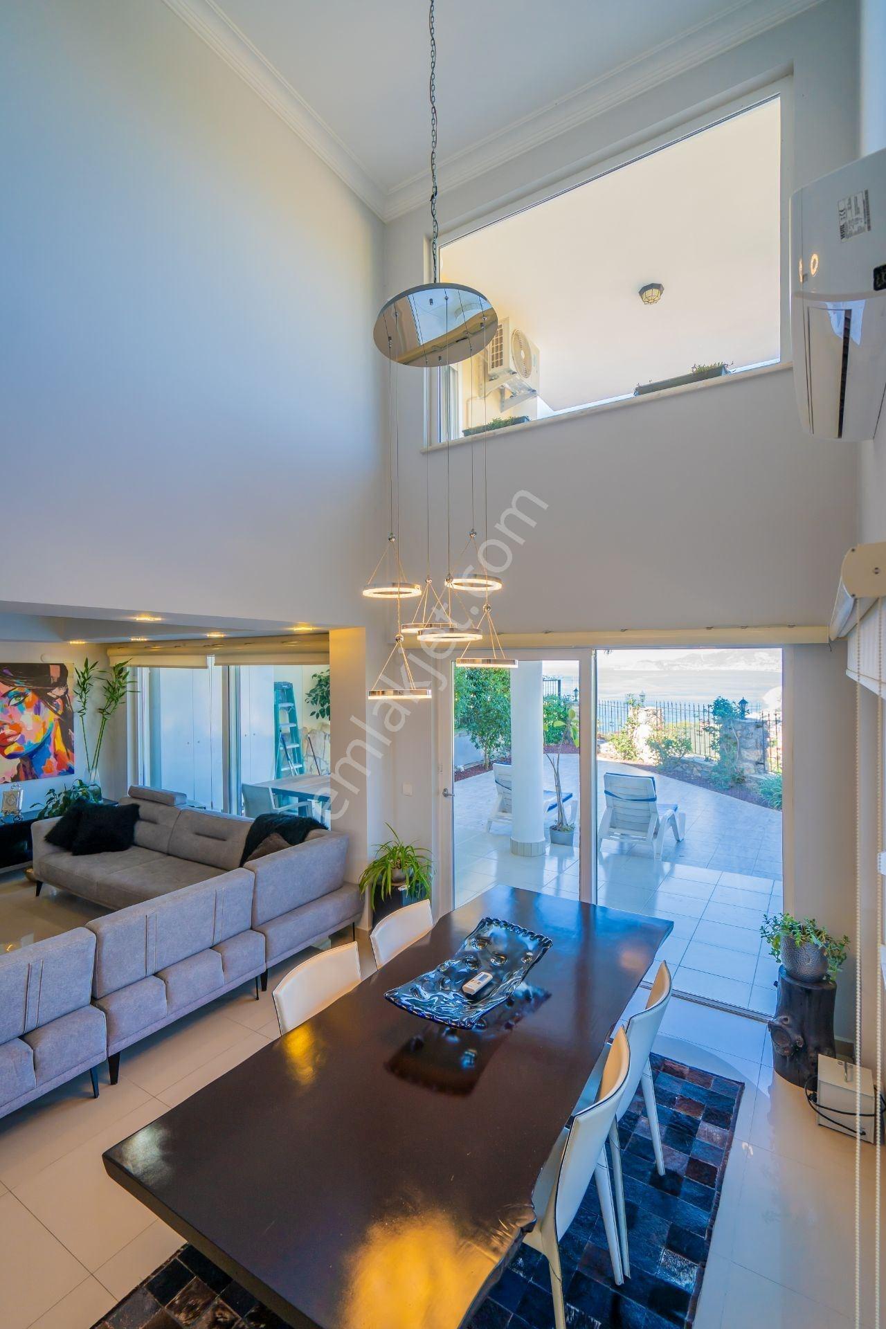 Alanya Kargıcak’ta Panoramik Manzaralı Satılık Lüks Villa - Görsel 10