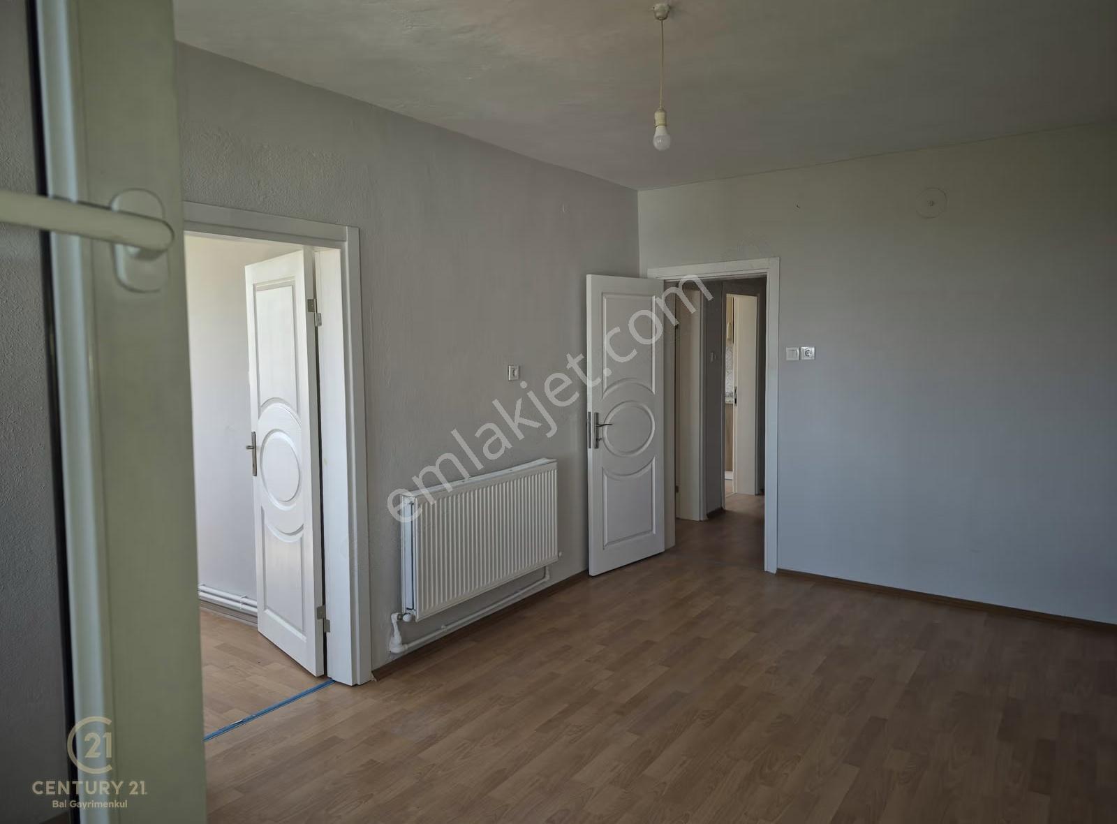 C21 Bal Altıeylül Yıldız Mahallesinde Kiralık 2+1 Merkezi Daire - Görsel 14