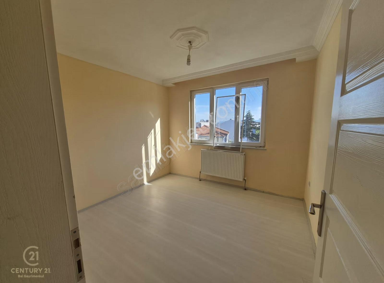 C21 Bal Altıeylül Yıldız Mahallesinde Kiralık 2+1 Merkezi Daire - Görsel 15