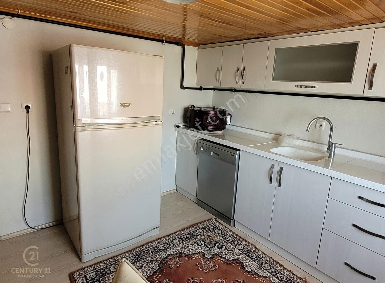 Century21 Bal'dan Plevne'de Eşyalı Kiralık Daire - Görsel 15