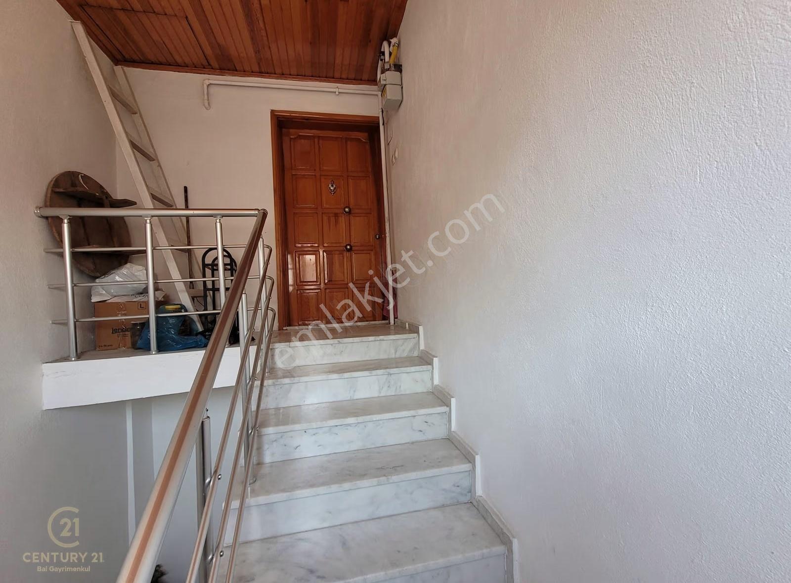 Century21 Bal'dan Plevne'de Eşyalı Kiralık Daire - Görsel 12