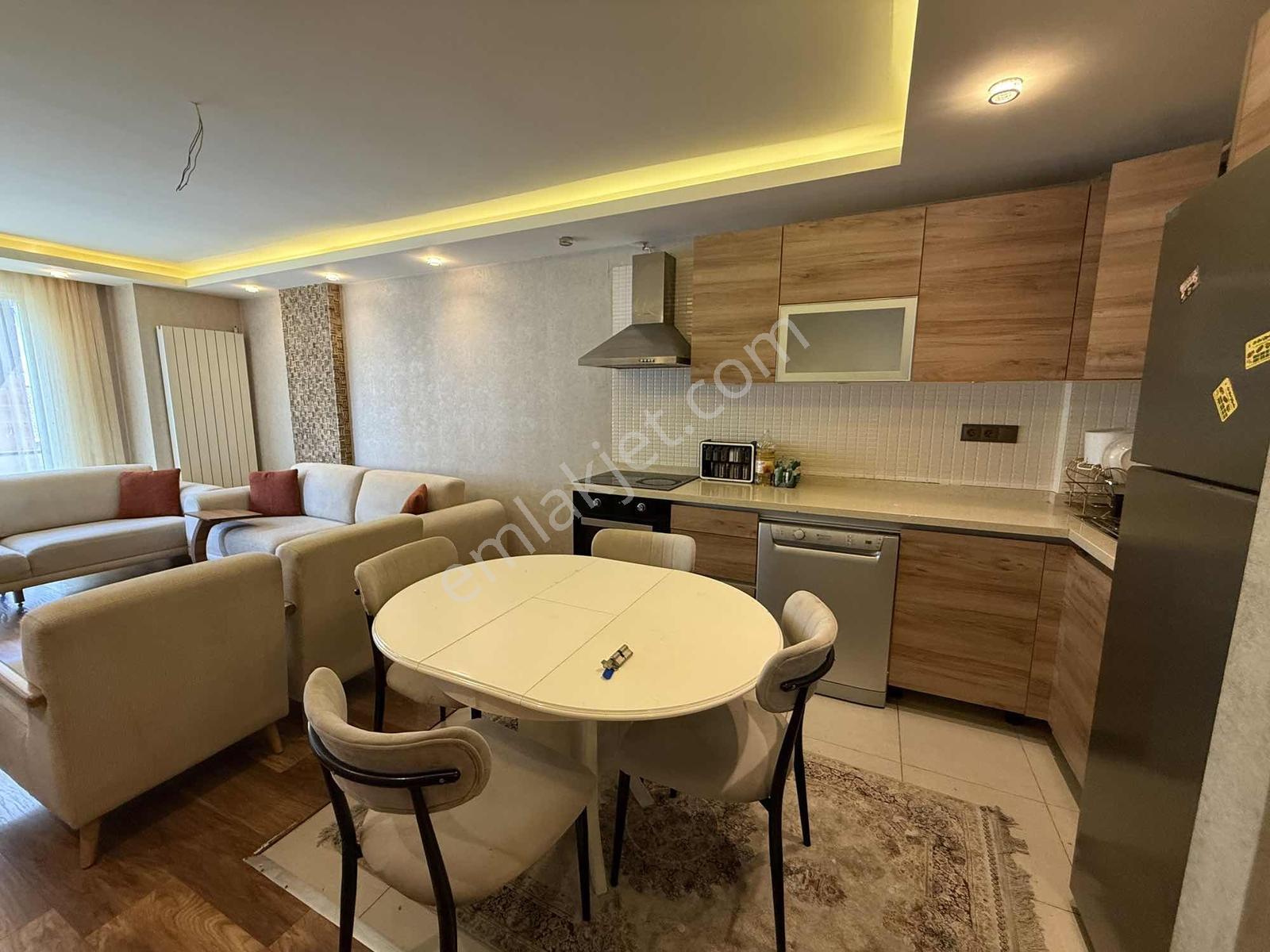 Beylikdüzü Marinaya Yakın Site İçinde Eşyalı Satılık Daire - Görsel 6