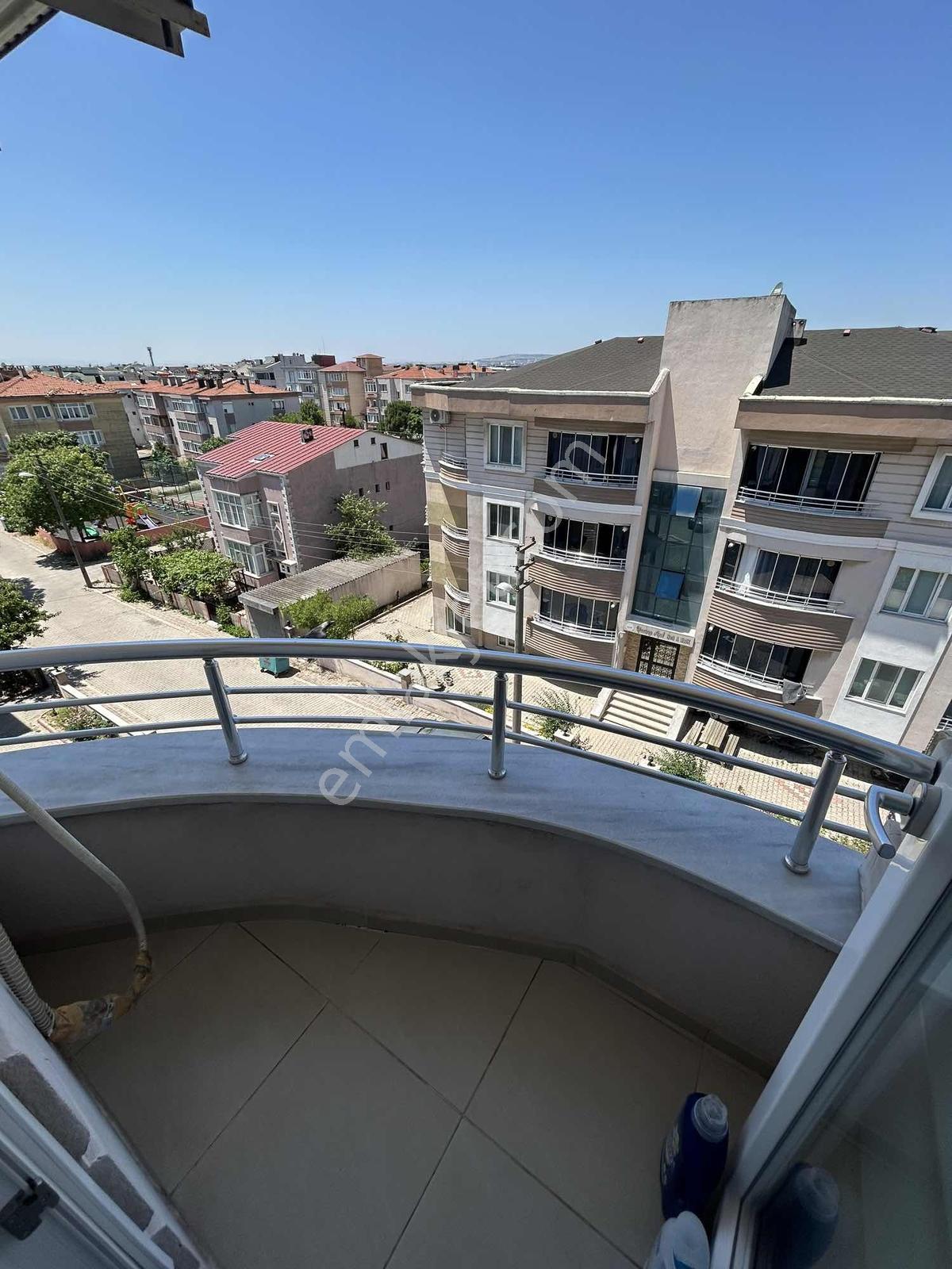 İhsaniye Mah 3+1 Köşe Başı 130m2 Balkonlu Site İçi Satılık Daire - Görsel 2
