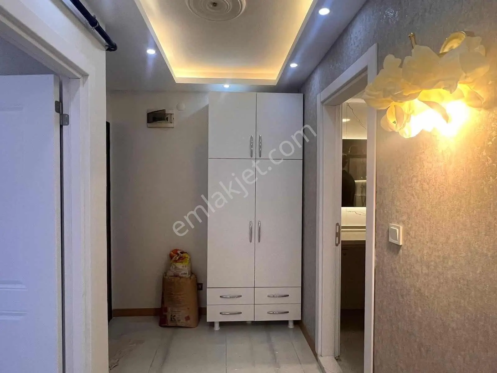 Basın Sitesi Tenis Kortu Sokağında 3+1 Lüks Satılık Daire - Görsel 4