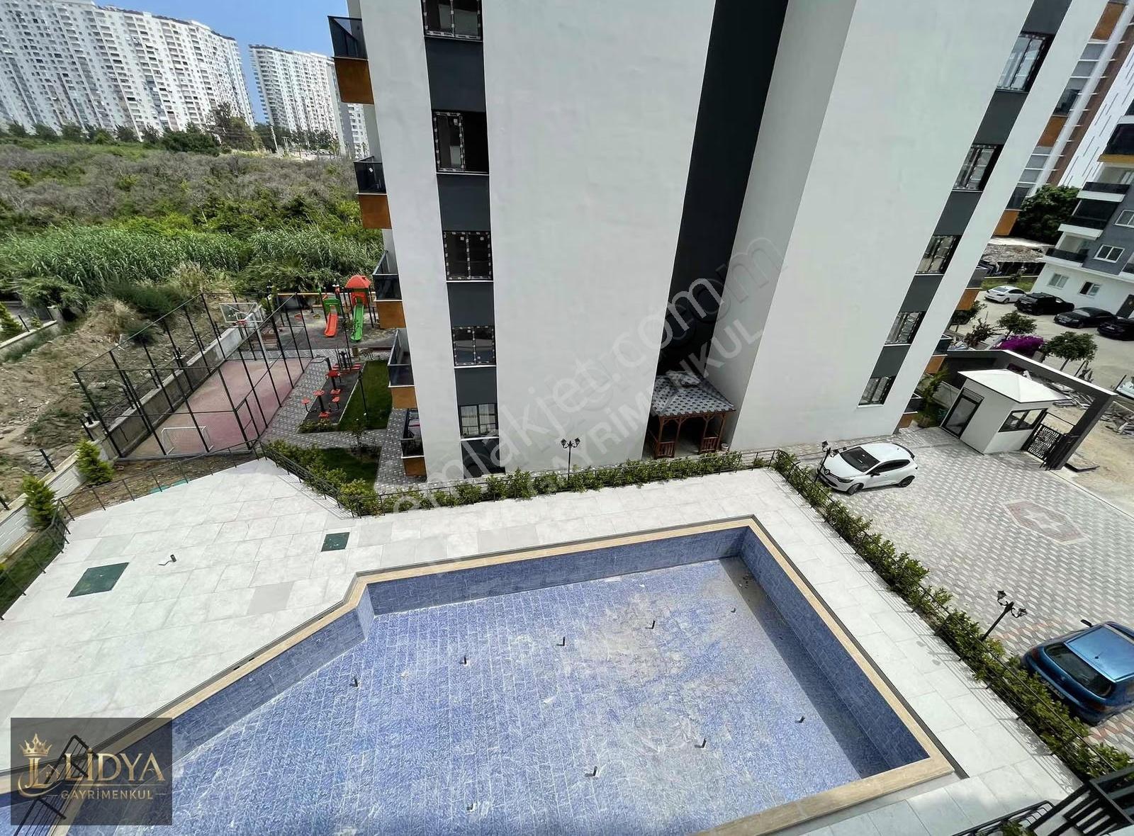Tömük Terrace Park 2'de Geniş Oturumlu Satılık 1+1 Yazlık - Görsel 2