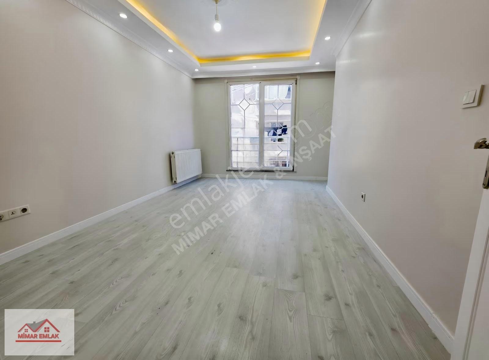 Mimar Emlak'tan Satılık 2+1 80m² Yeni Boş 1. Kat Daire