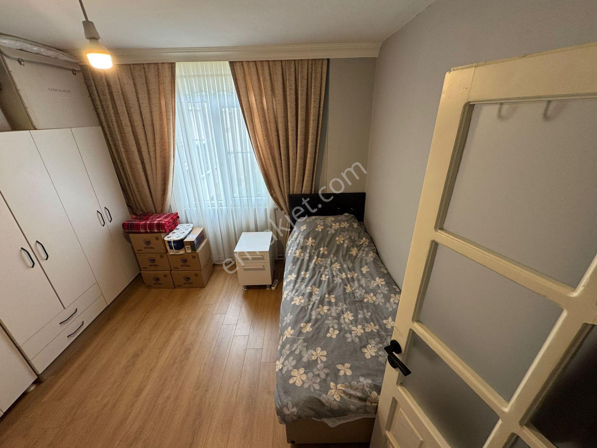 Altınoluk İlkbahar Dan Full Yenilenmiş Merkezde 2+1 Orta Kat Daire - Görsel 18