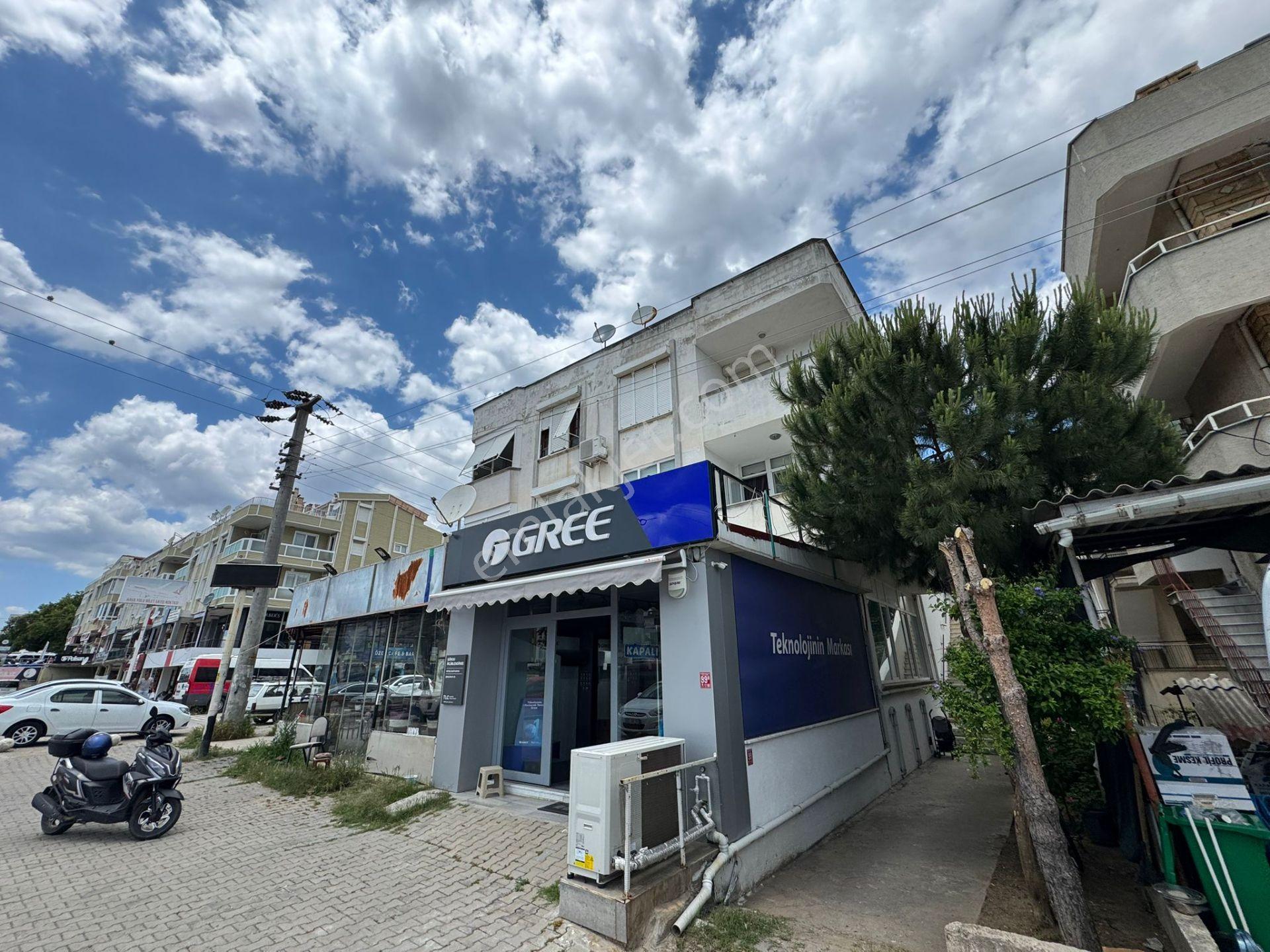 Altınoluk İlkbahar Dan Full Yenilenmiş Merkezde 2+1 Orta Kat Daire - Görsel 4