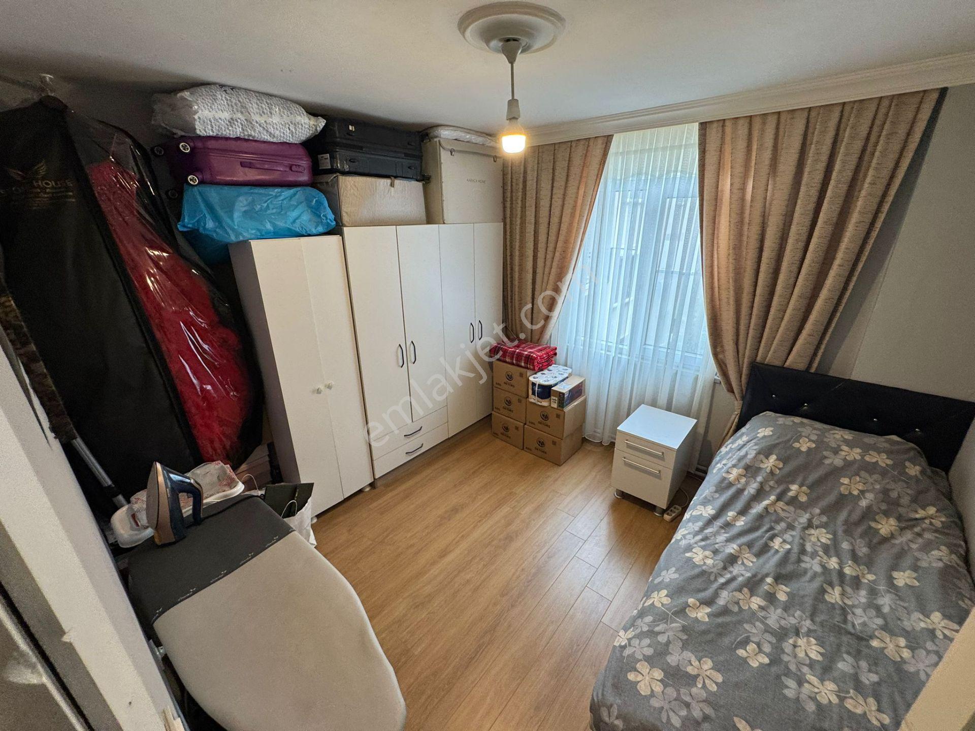 Altınoluk İlkbahar Dan Full Yenilenmiş Merkezde 2+1 Orta Kat Daire - Görsel 21