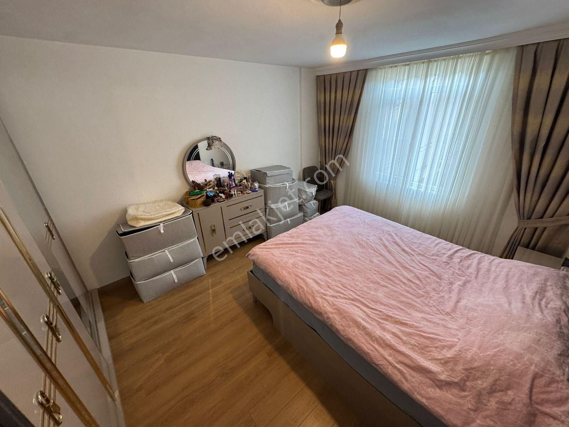 Altınoluk İlkbahar Dan Full Yenilenmiş Merkezde 2+1 Orta Kat Daire - Görsel 23