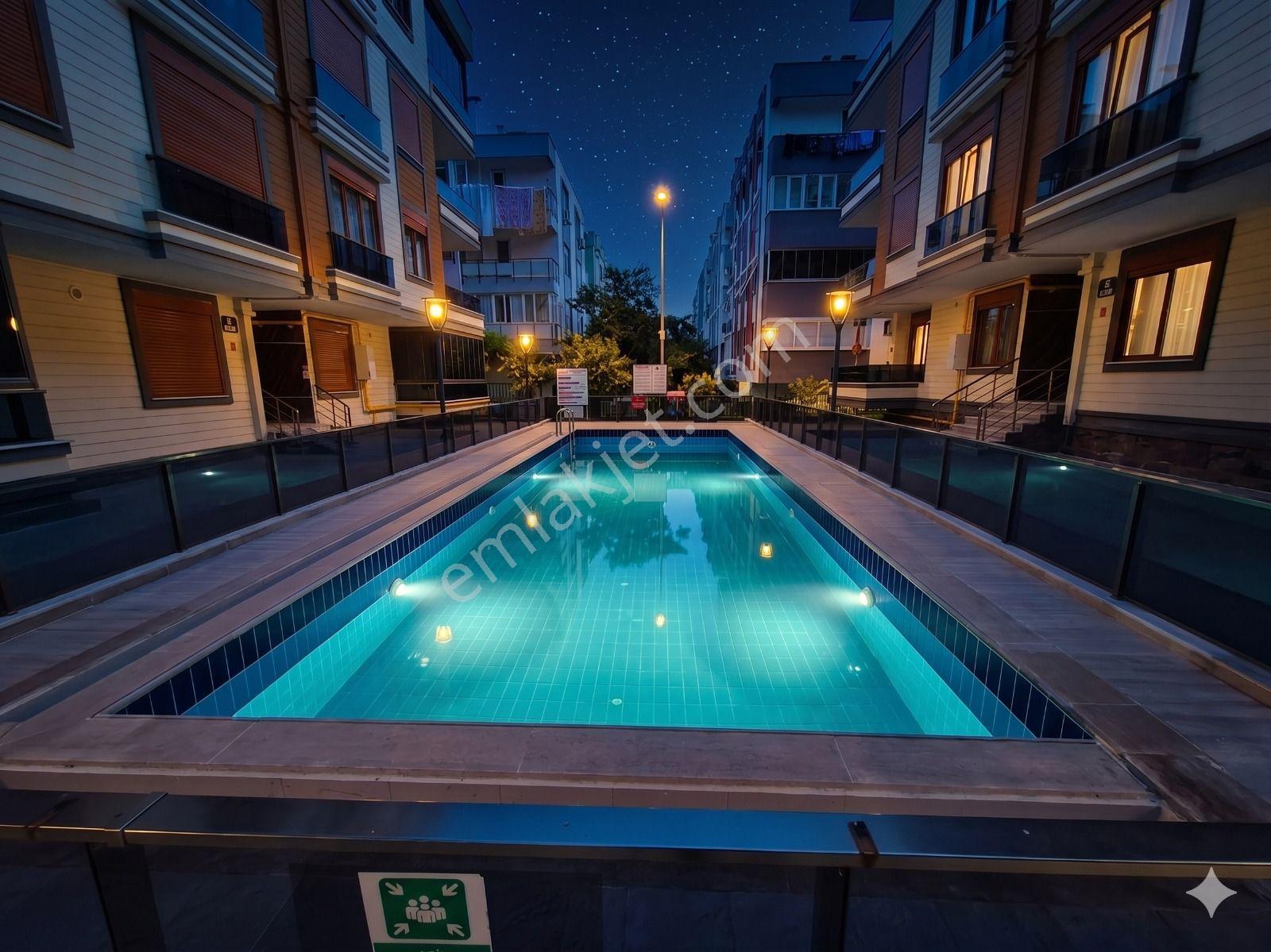 🛑🛑aktiften Akçay'da Satılık Havuzlu Otoparklı Harika Tasarımlı 2+1daire - Görsel 16