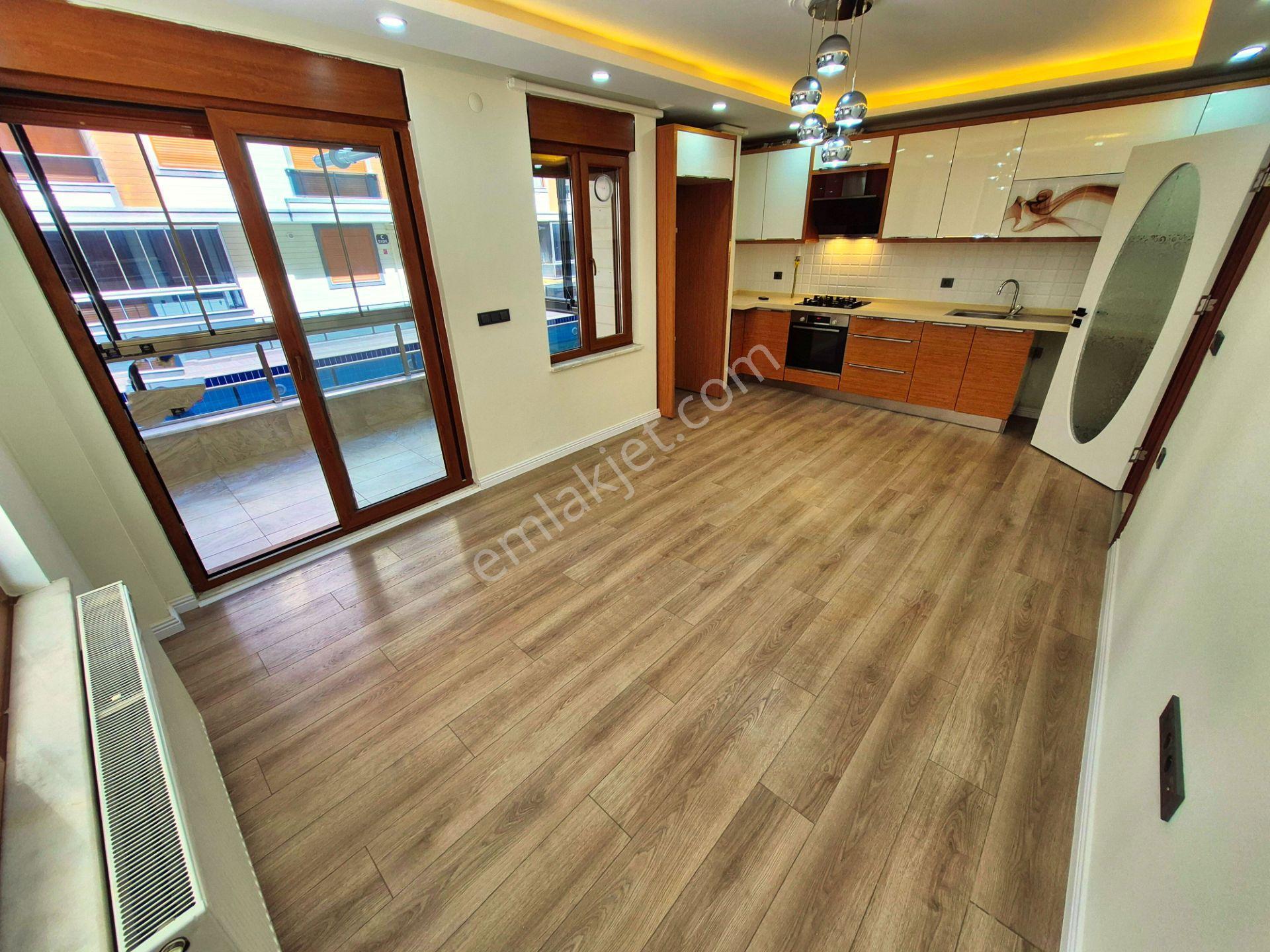 🛑🛑aktiften Akçay'da Satılık Havuzlu Otoparklı Harika Tasarımlı 2+1daire - Görsel 2