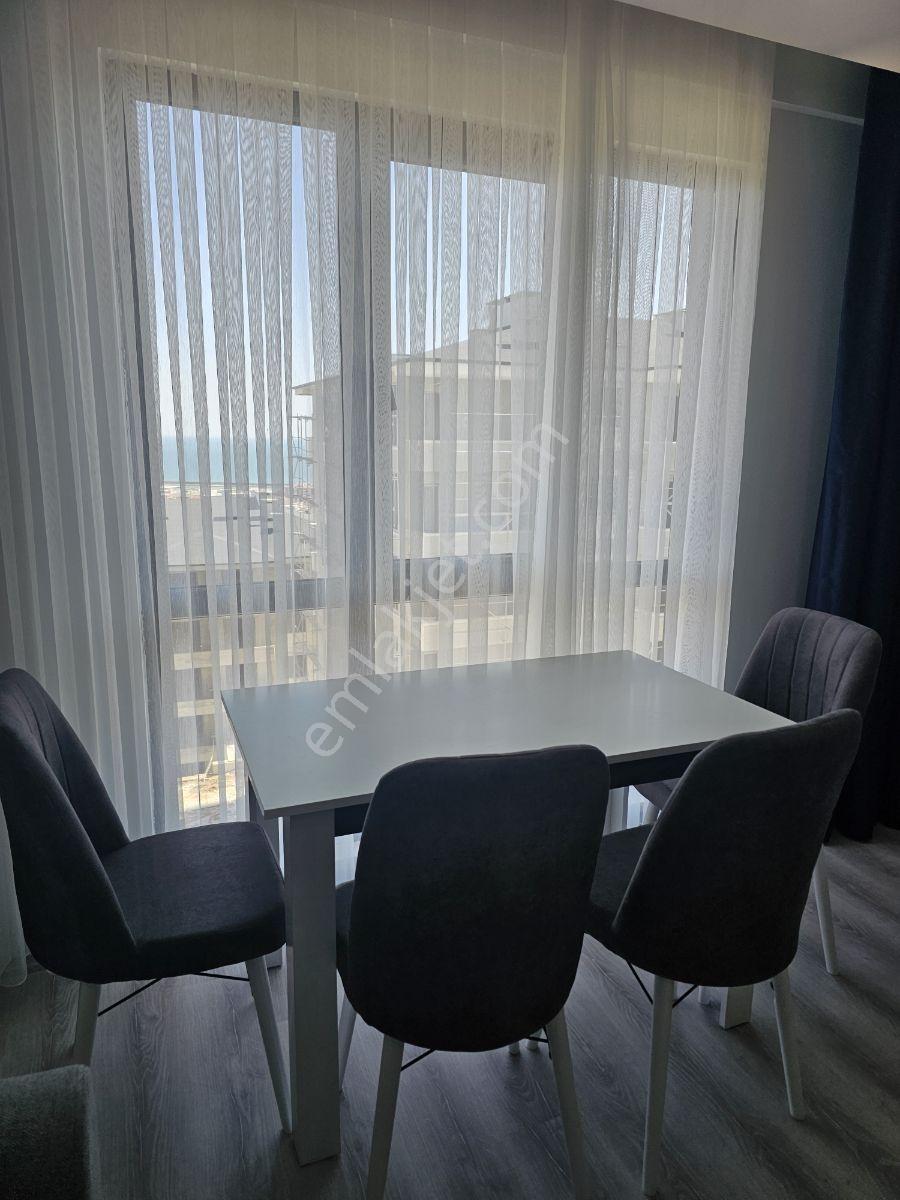 Körfez Mahallesinde Satılık Deniz Manzaralı Eşyalı 1+1 Daire - Görsel 10