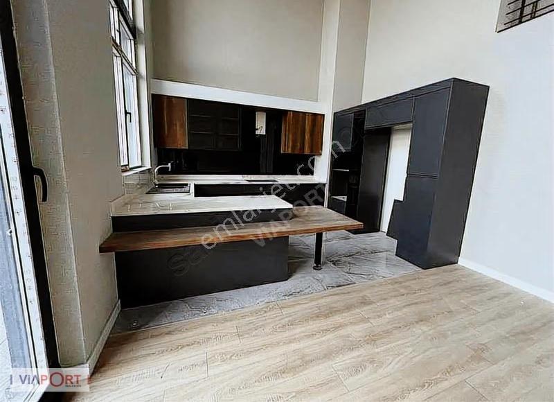 Bağlıca'da Özel Bahçeli 4+1 Villa Konseptinde Loft - Görsel 12