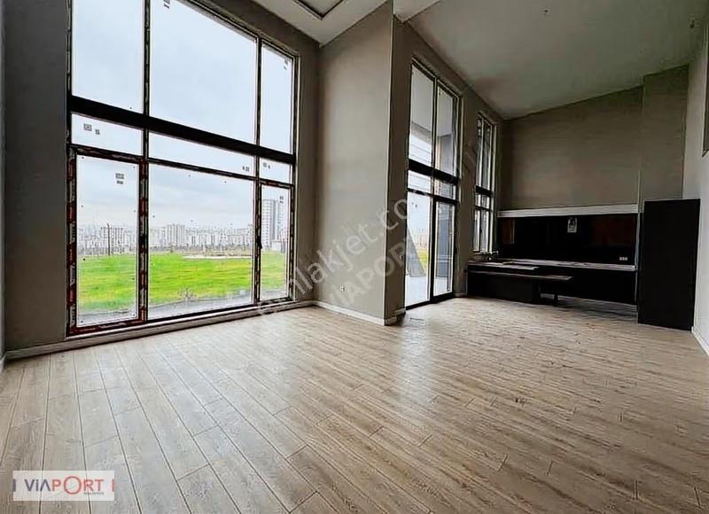 Bağlıca'da Özel Bahçeli 4+1 Villa Konseptinde Loft - Görsel 16