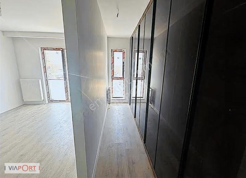 Bağlıca'da Özel Bahçeli 4+1 Villa Konseptinde Loft - Görsel 25