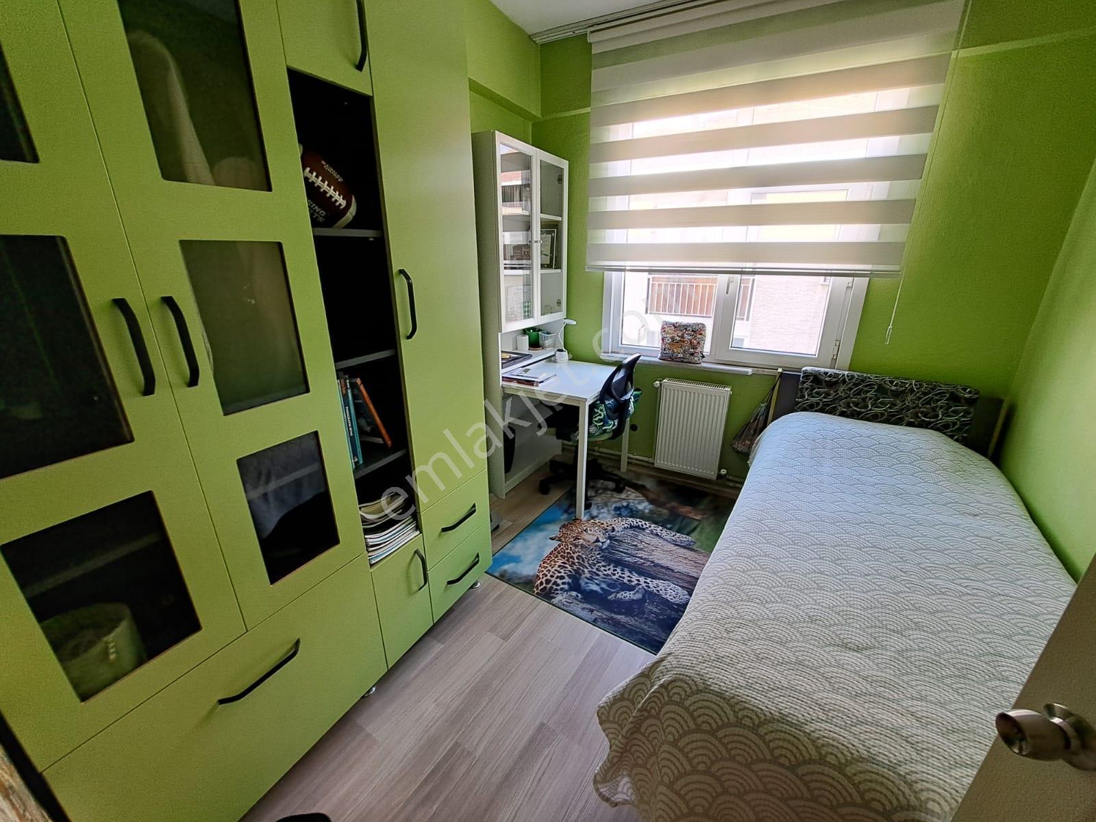 Maltepe Küçükyalı Çınarda Satılık 3+1 3.kat Balkonlu Güney Daire - Görsel 2