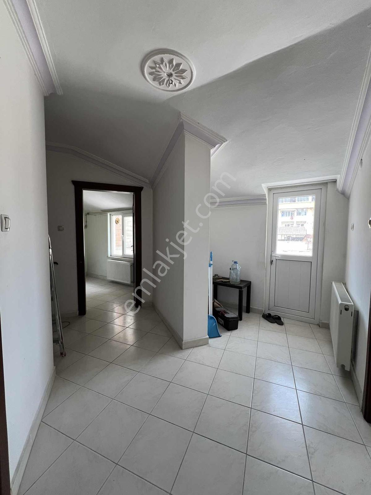 Acil Satılık 4+1 Merkezi Konum Terası Olan Daire - Görsel 4