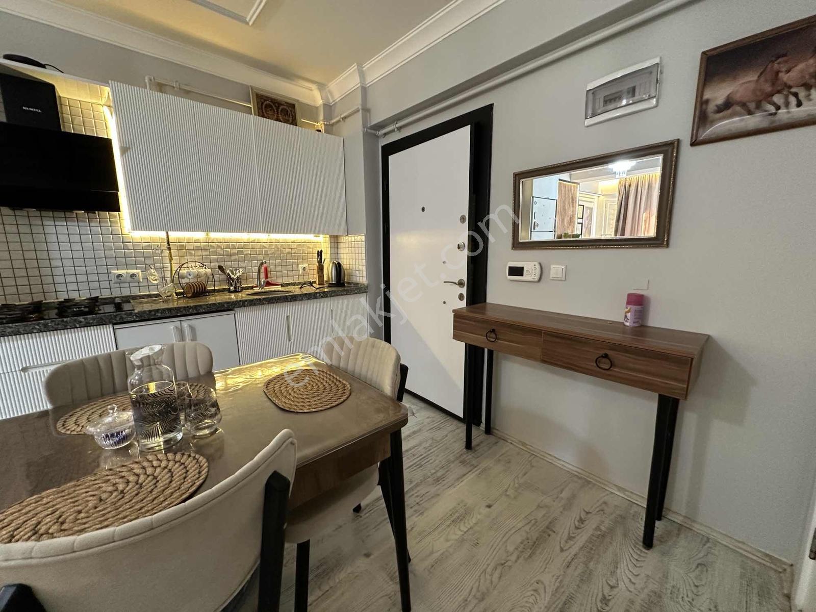 Atakum Da Eşyalı Satılık 1+1 Fırsat Daire İskanlıdır!!! - Görsel 13