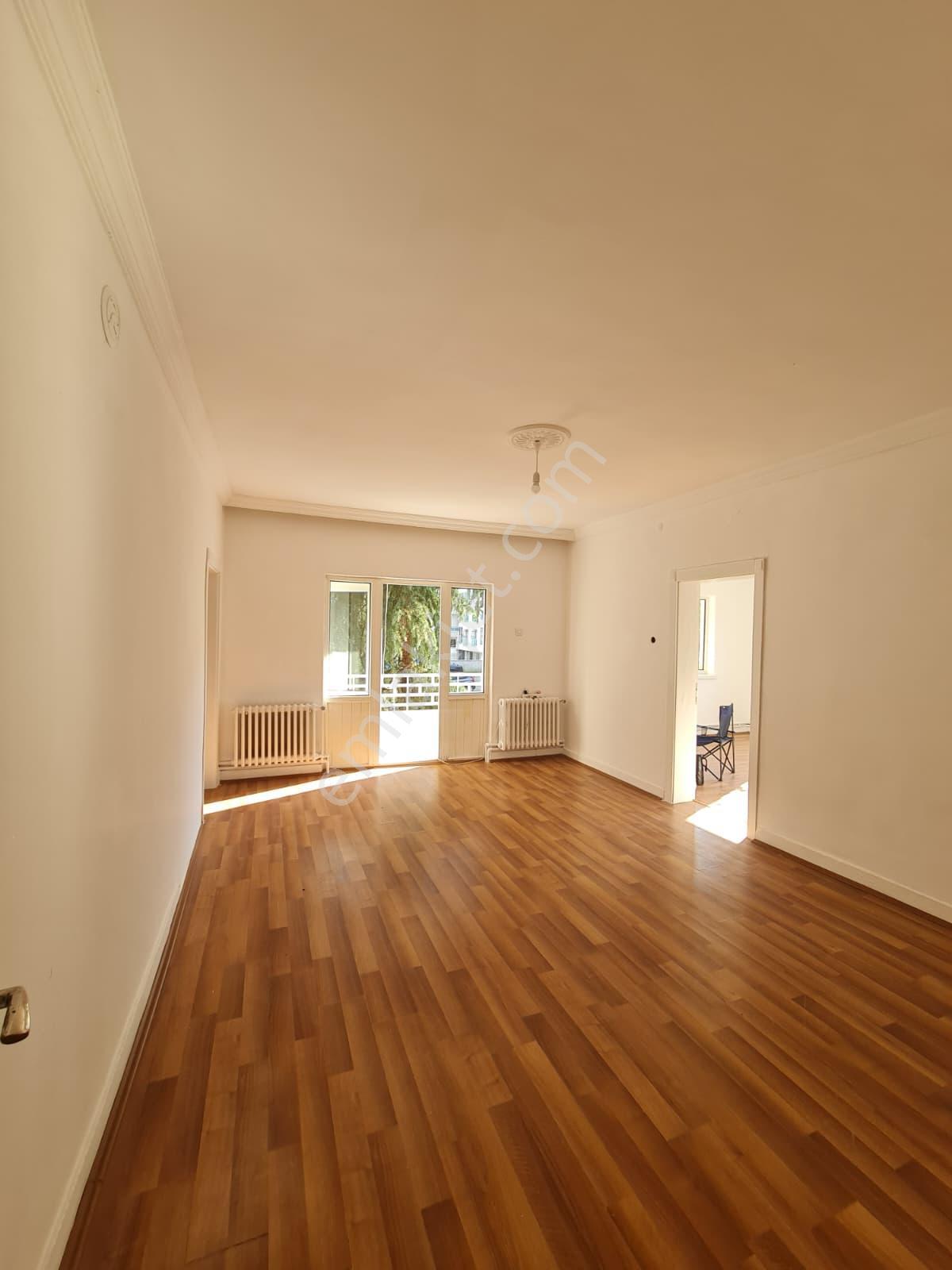 Aydınlıkevler'de 3+1 Kiralık Daire -taner Emlak İnşaat