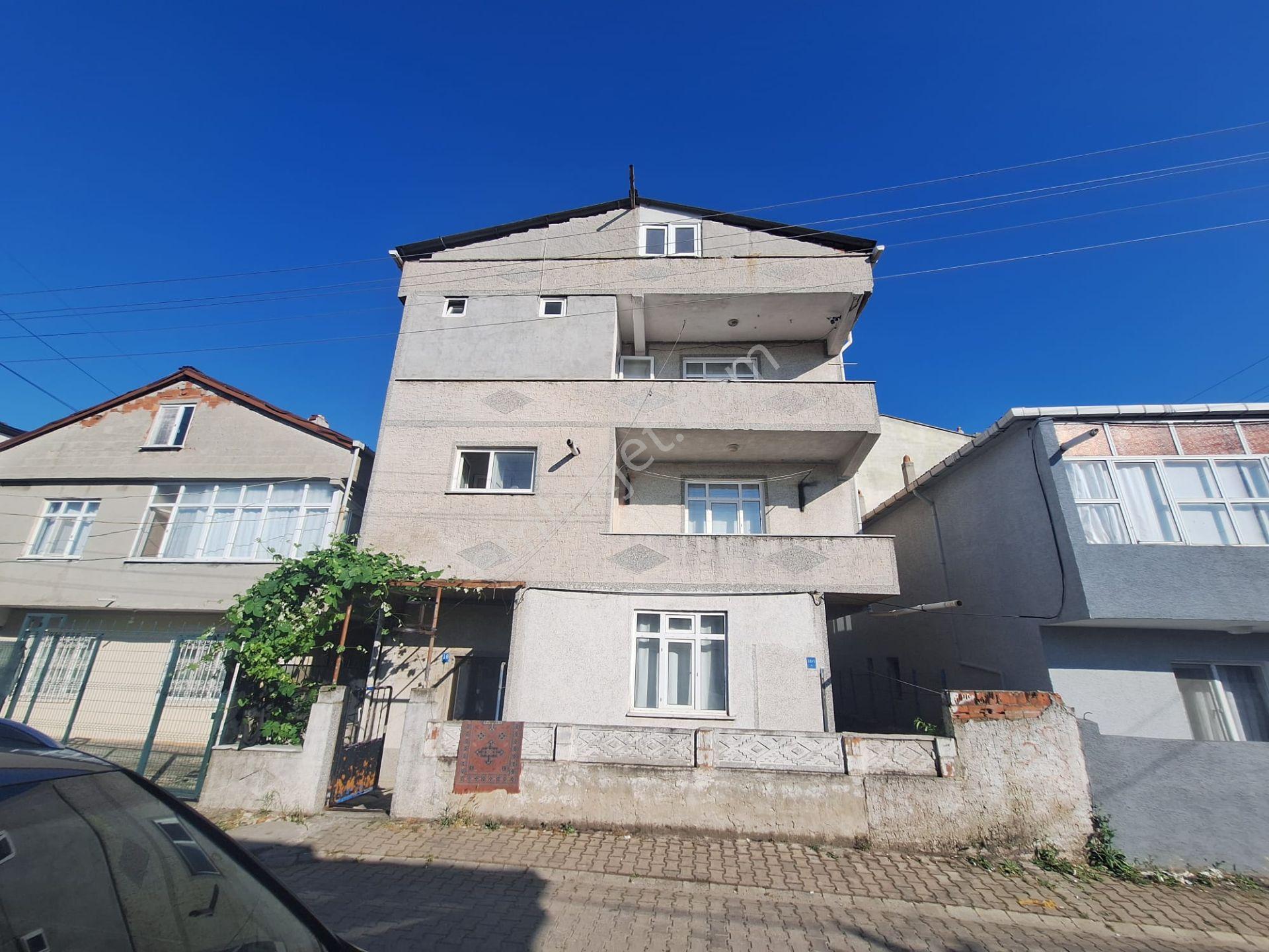 Molla Team'den Ergene Yeşiltepe Mahallesinde 3 Katlı Müstakil Ev